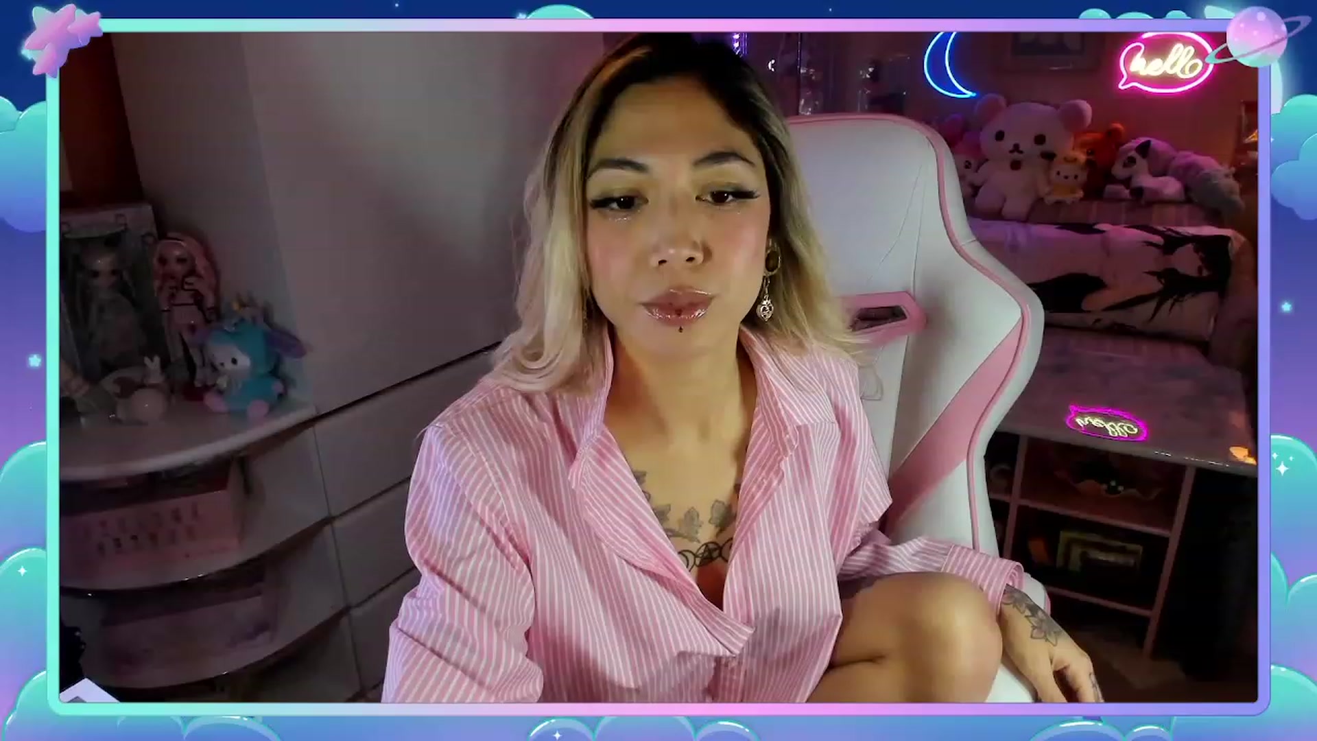 Gallery image thumbnail from MizuChan's myfreecams stream on, 12/09/2022, 08:53 image 16 of 20