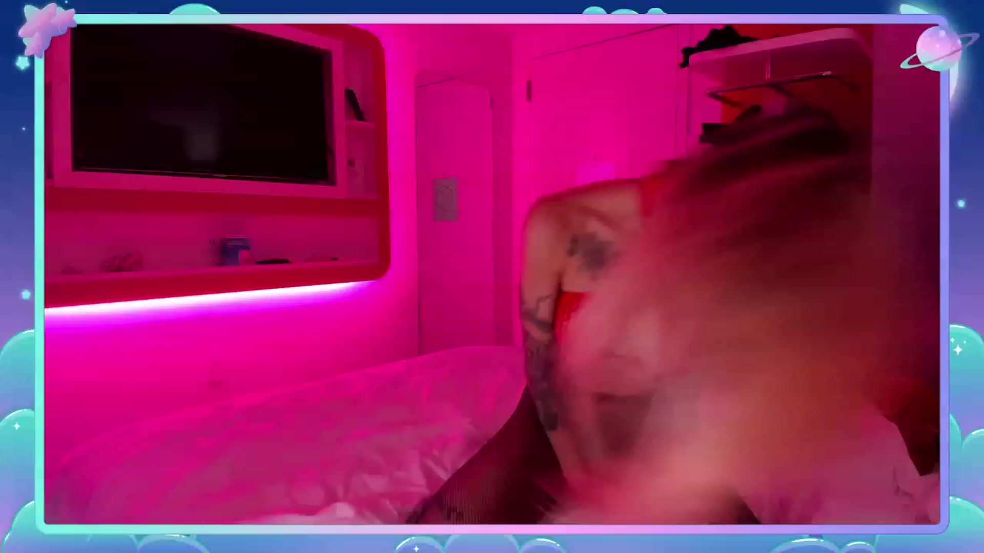 Gallery image thumbnail from MizuChan's myfreecams stream on, 01/01/2023, 08:42 image 16 of 20
