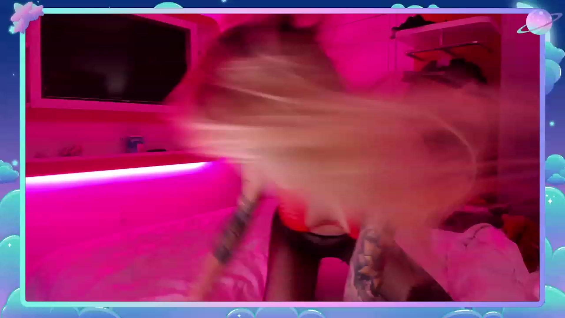 Gallery image thumbnail from MizuChan's myfreecams stream on, 01/01/2023, 08:42 image 15 of 20