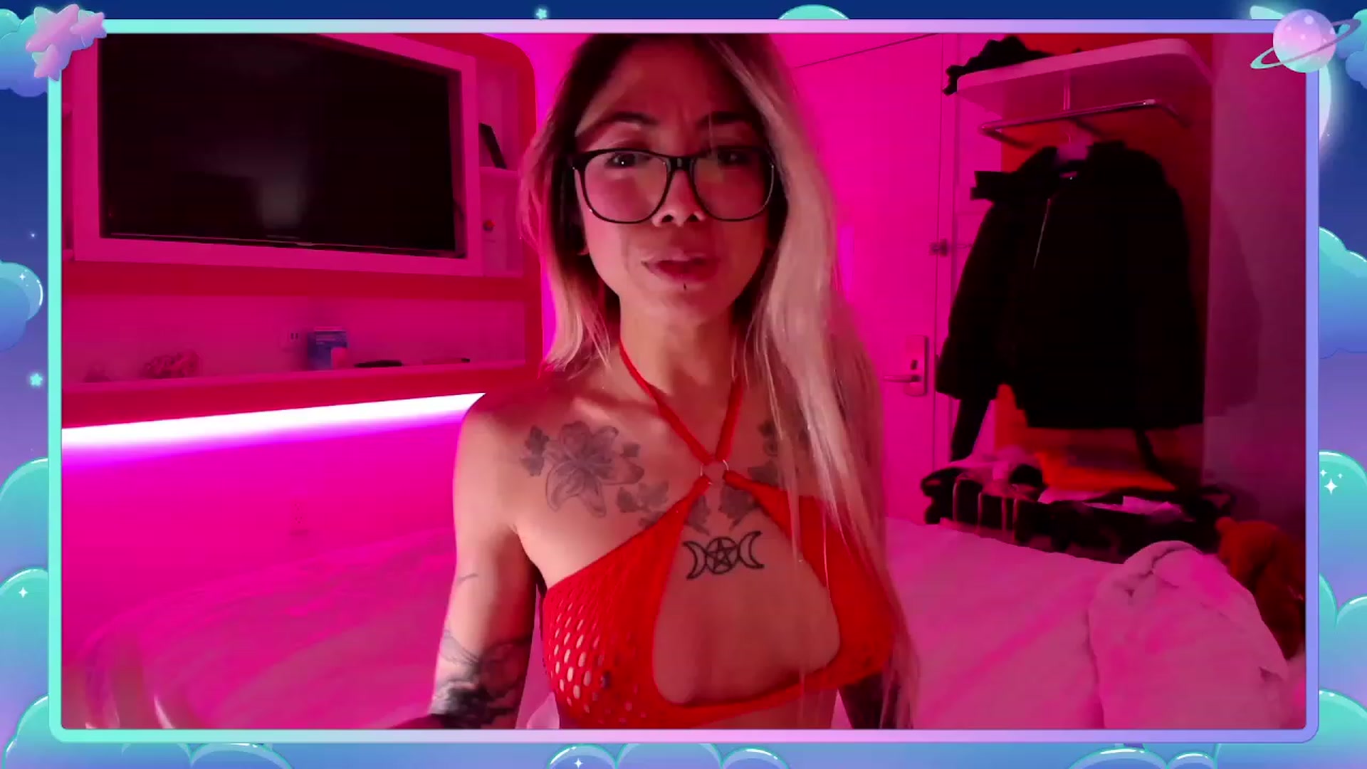 Gallery image thumbnail from MizuChan's myfreecams stream on, 01/01/2023, 08:42 image 12 of 20