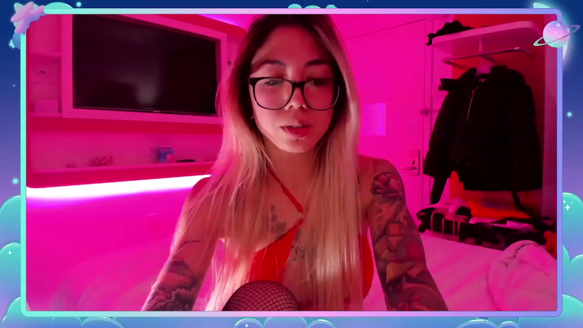 Gallery image thumbnail from MizuChan's myfreecams stream on, 01/01/2023, 08:42 image 17 of 20