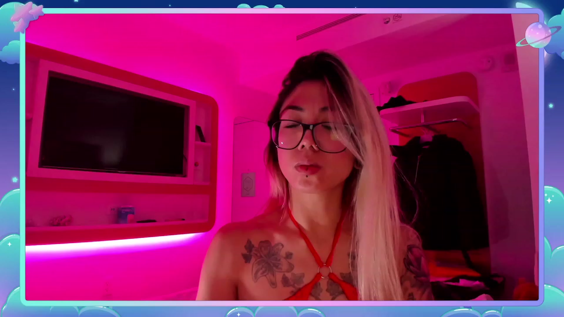 Gallery image thumbnail from MizuChan's myfreecams stream on, 01/01/2023, 09:27 image 19 of 20