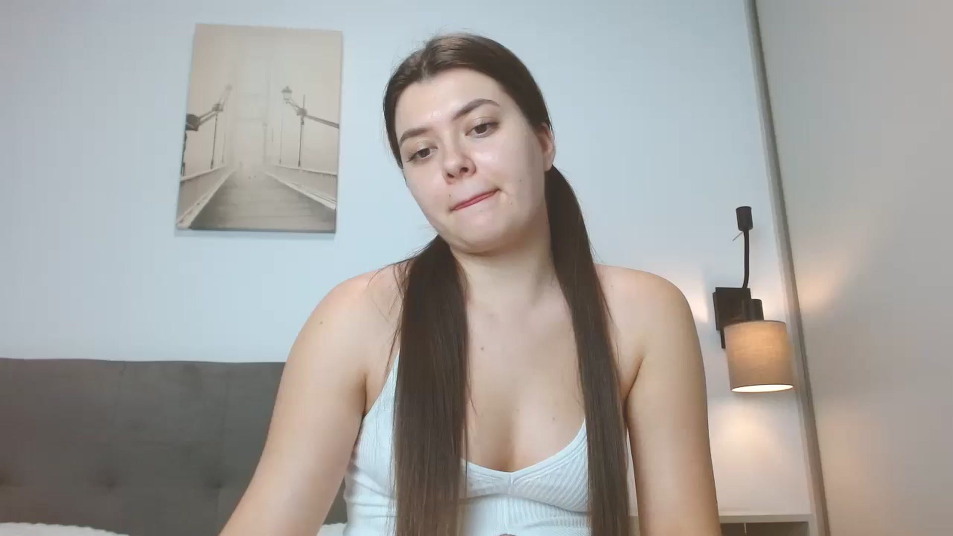 Gallery image thumbnail from Mlsweetie's myfreecams stream on, 01/10/2025, 19:20 image 12 of 20