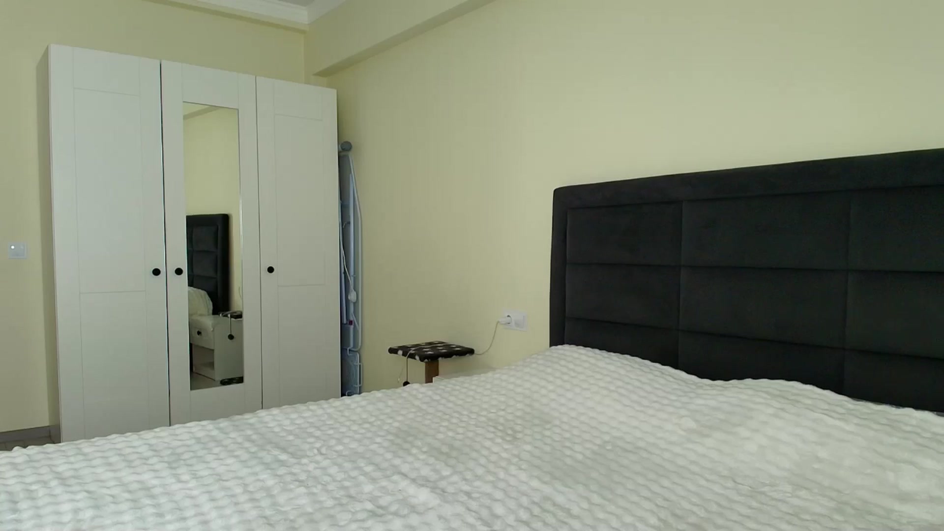 Gallery image thumbnail from Mlsweetie's myfreecams stream on, 10/27/2025, 16:06 image 18 of 20