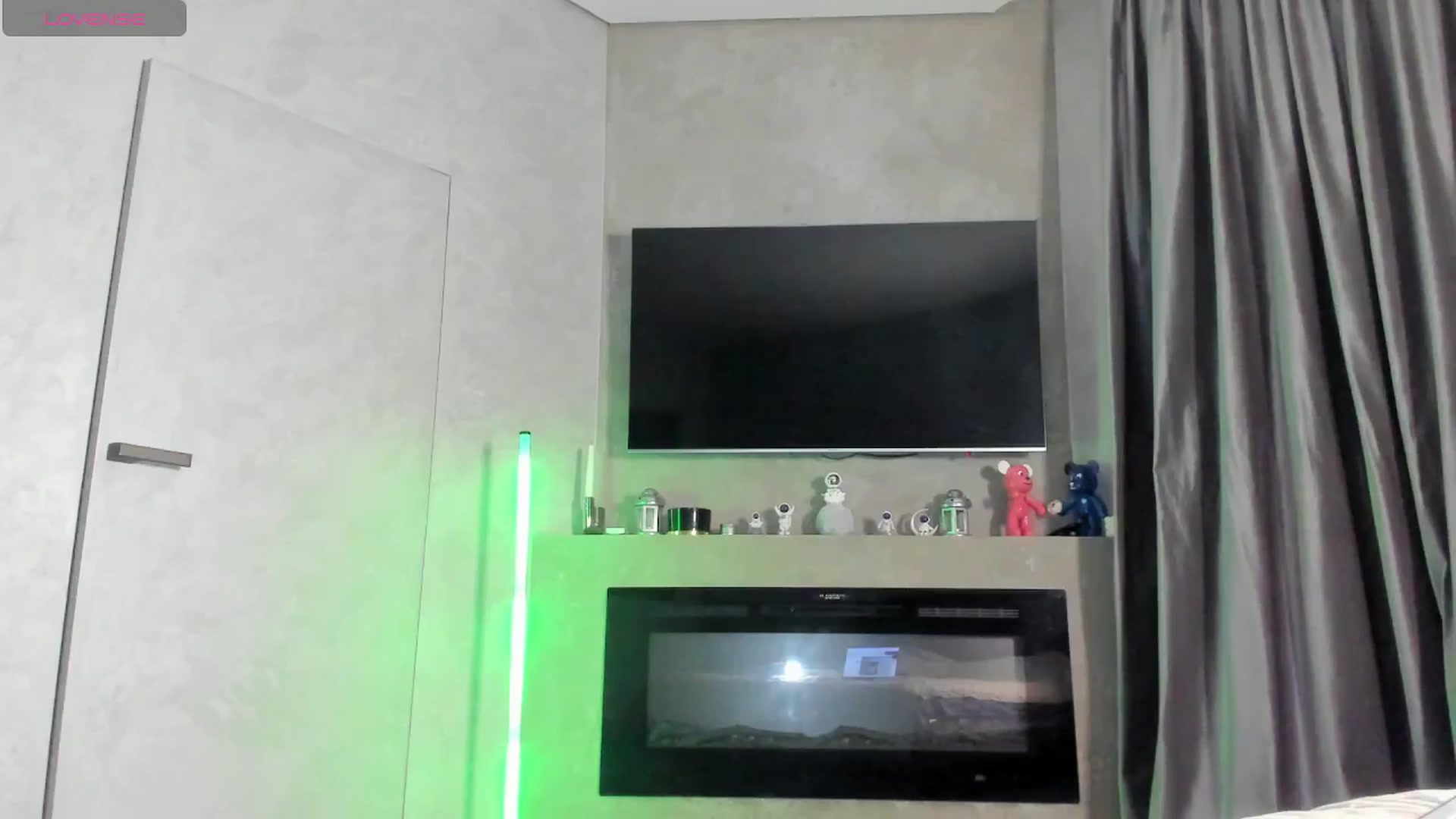 Gallery image thumbnail from MmmWetK's myfreecams stream on, 02/05/2026, 18:52 image 11 of 20