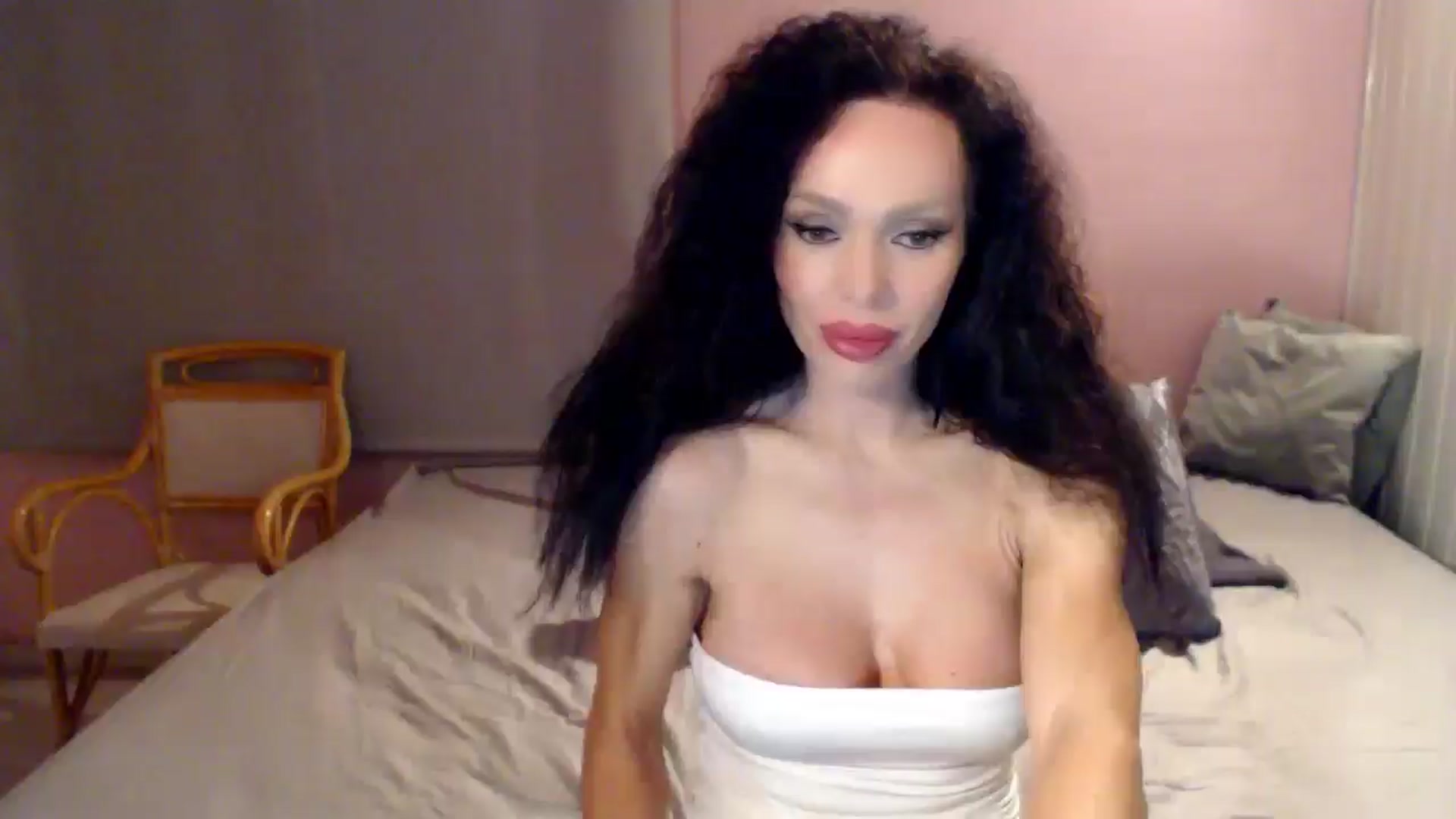 Gallery image thumbnail from Mmmgirl's myfreecams stream on, 01/13/2026, 21:29 image 1 of 20