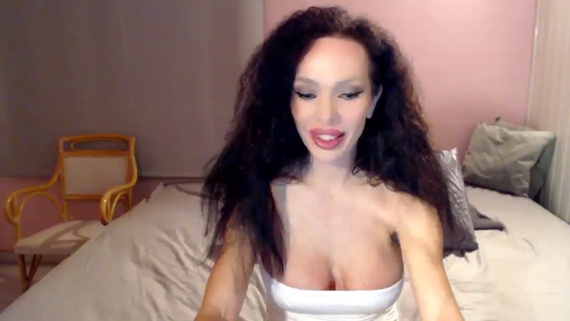 Gallery image thumbnail from Mmmgirl's myfreecams stream on, 01/13/2026, 21:29 image 2 of 20