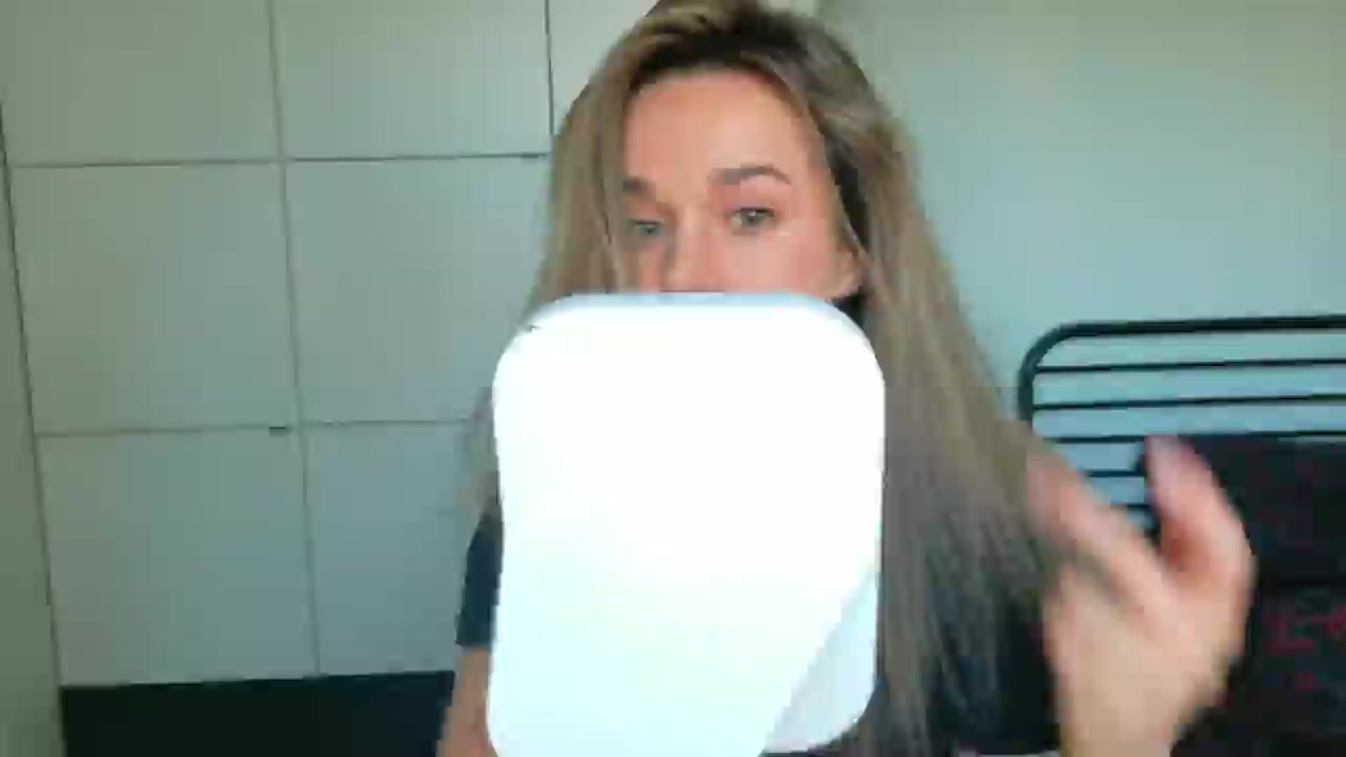 Gallery image thumbnail from Mmminnie's myfreecams stream on, 04/01/2026, 16:43 image 11 of 20
