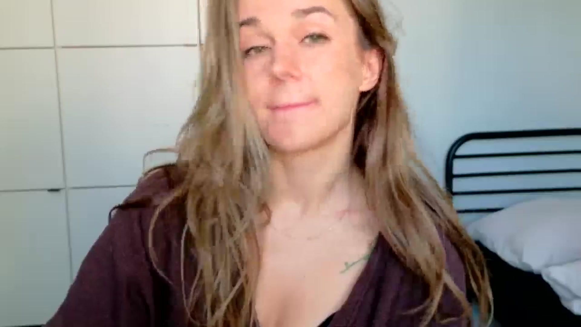 Gallery image thumbnail from Mmminnie's myfreecams stream on, 04/20/2026, 12:02 image 12 of 20