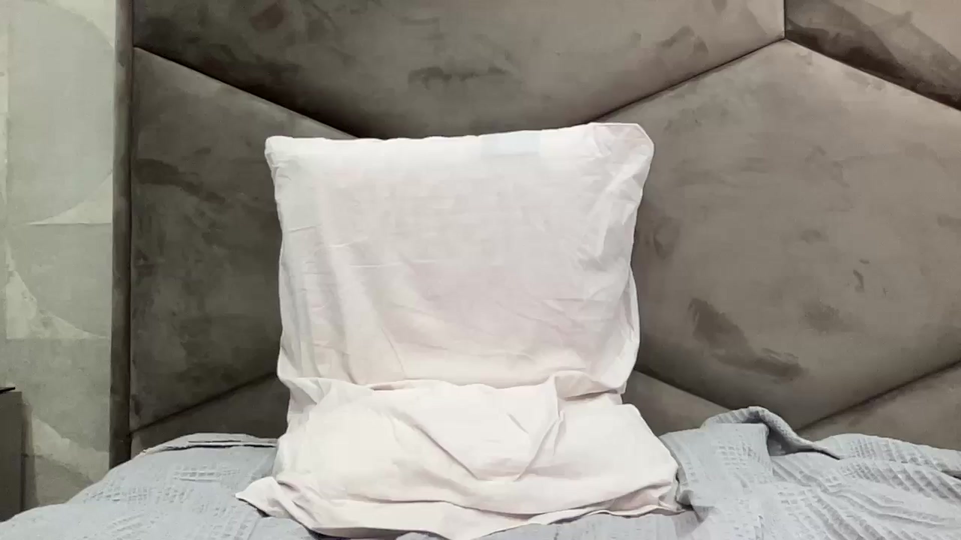 Gallery image thumbnail from Mmmmmarie's myfreecams stream on, 06/10/2025, 19:06 image 16 of 20