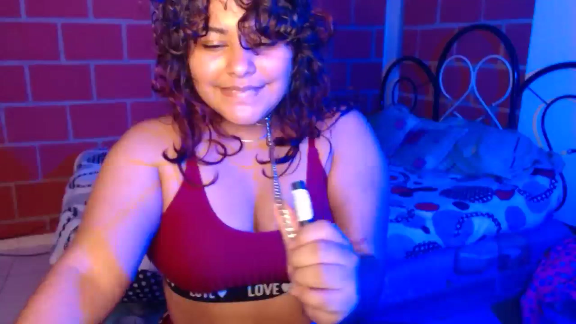 Gallery image thumbnail from Moanaa_sing's myfreecams stream on, 01/01/2025, 21:18 image 11 of 20