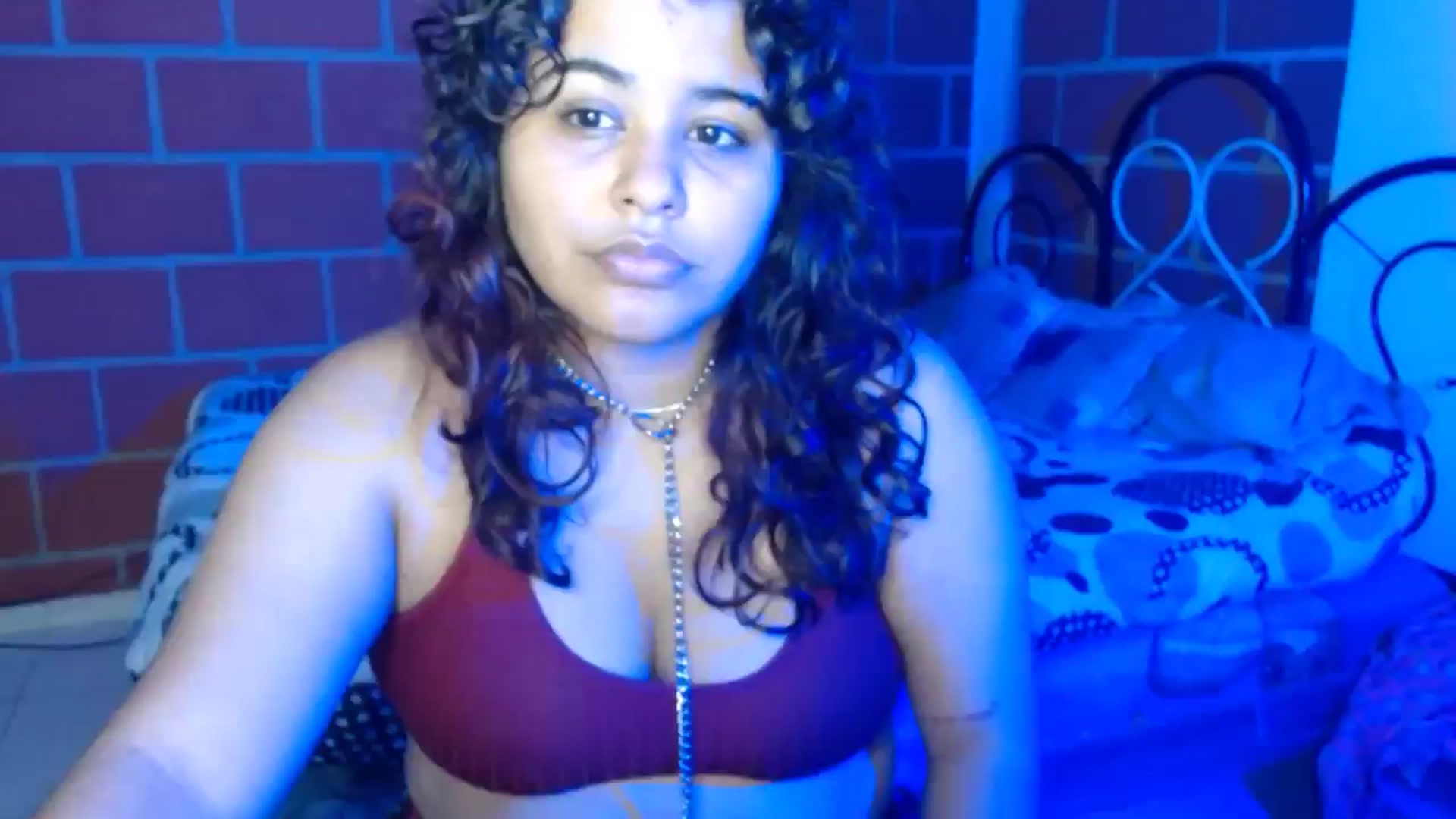 Gallery image thumbnail from Moanaa_sing's myfreecams stream on, 01/01/2025, 21:18 image 6 of 20