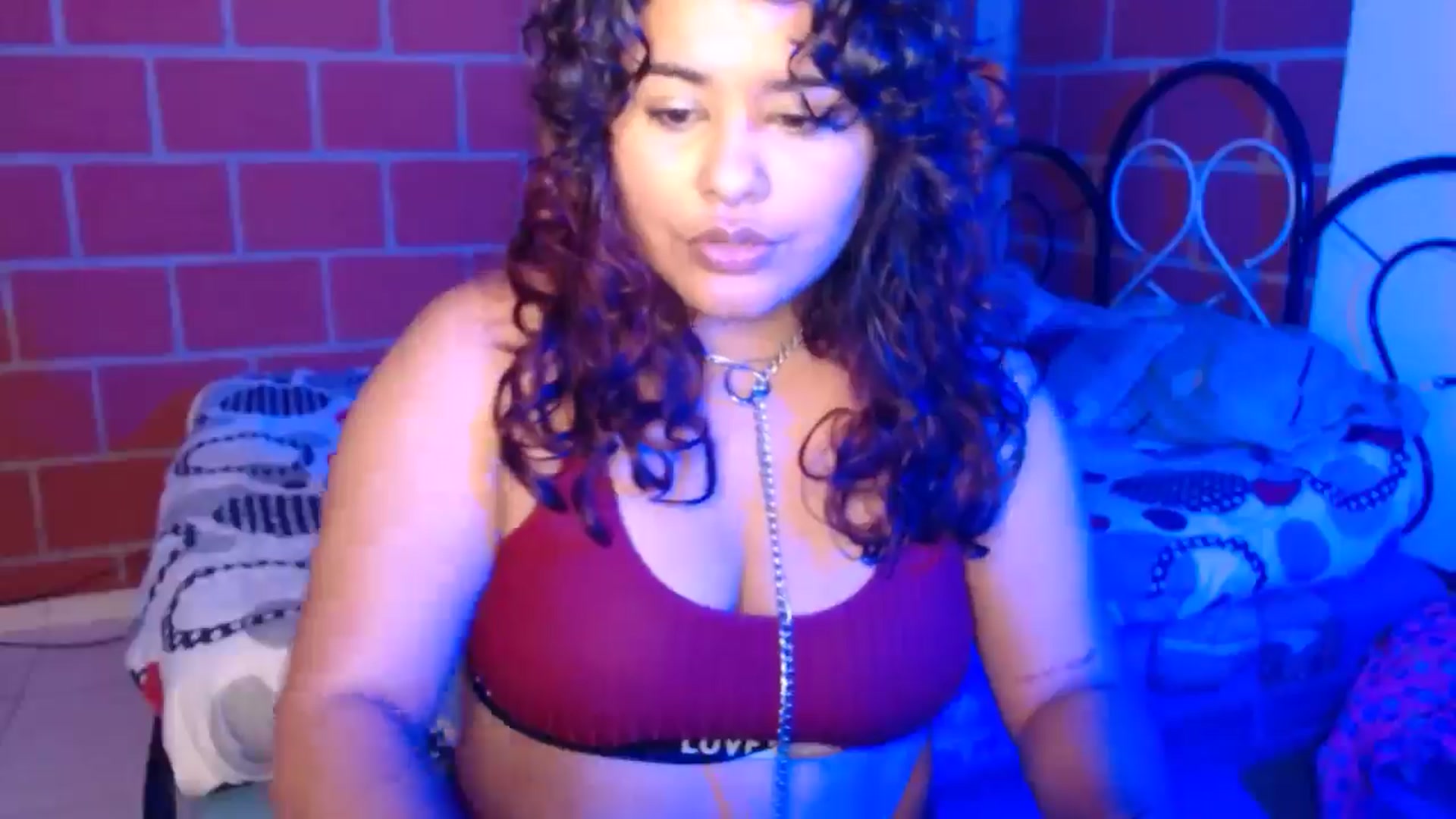 Gallery image thumbnail from Moanaa_sing's myfreecams stream on, 01/01/2025, 21:18 image 18 of 20