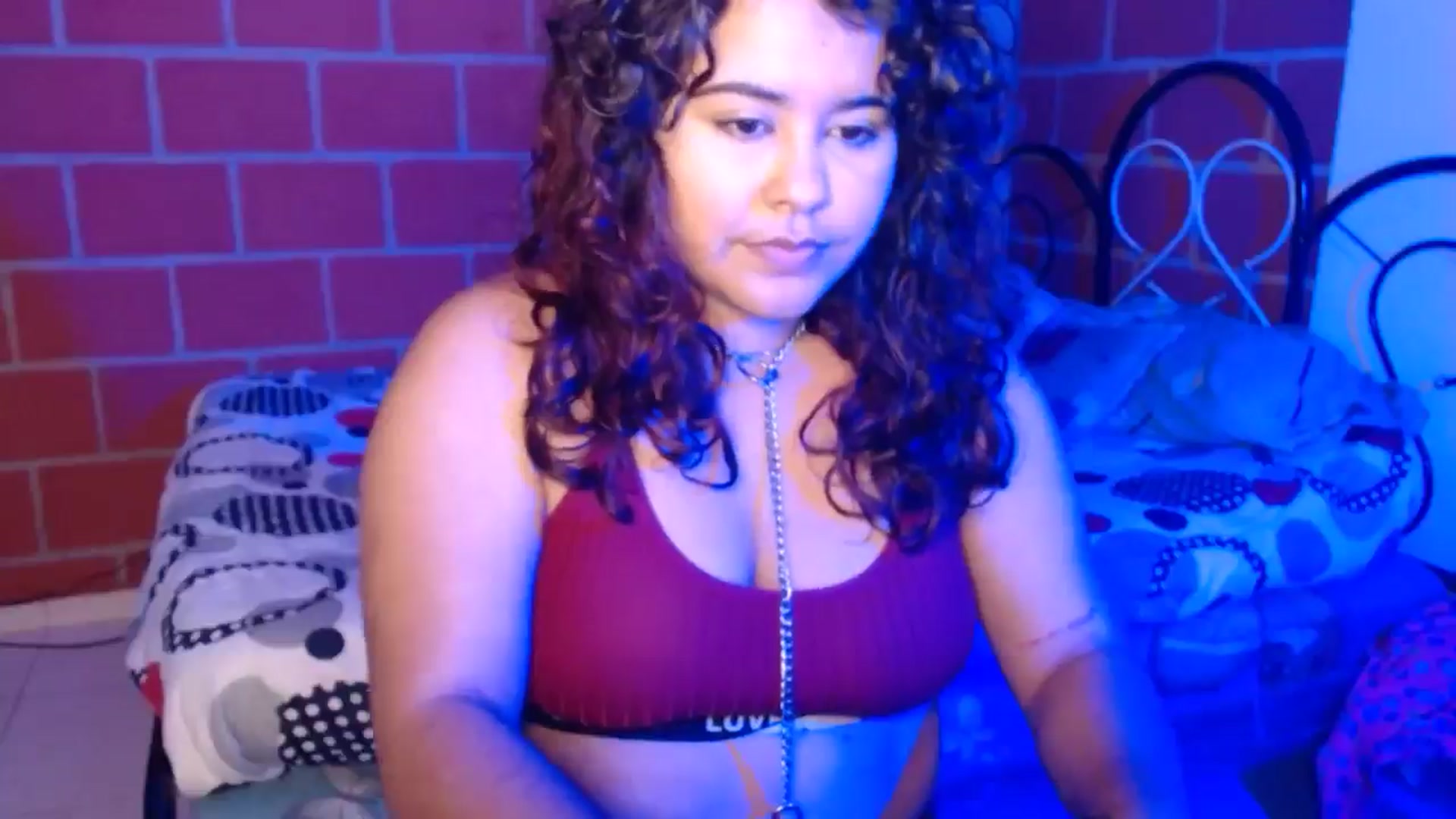 Gallery image thumbnail from Moanaa_sing's myfreecams stream on, 01/01/2025, 21:18 image 16 of 20