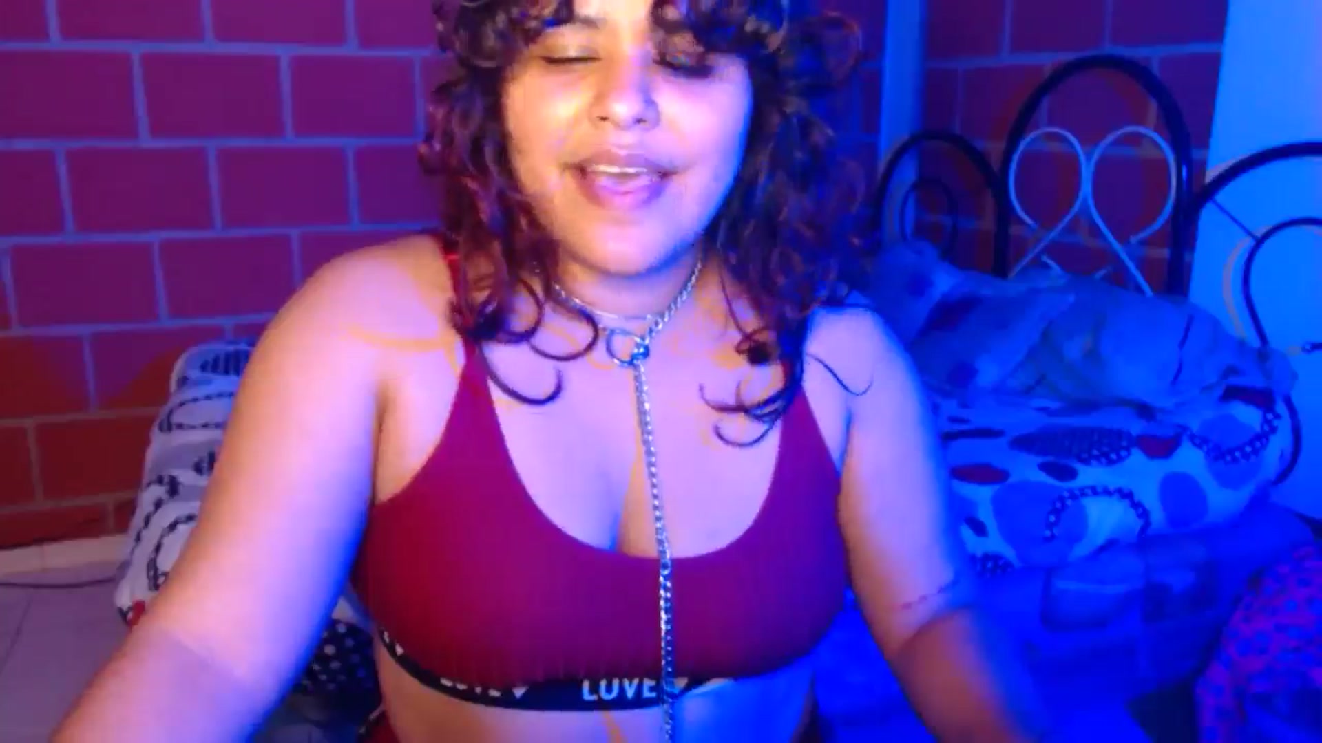 Gallery image thumbnail from Moanaa_sing's myfreecams stream on, 01/01/2025, 21:18 image 10 of 20