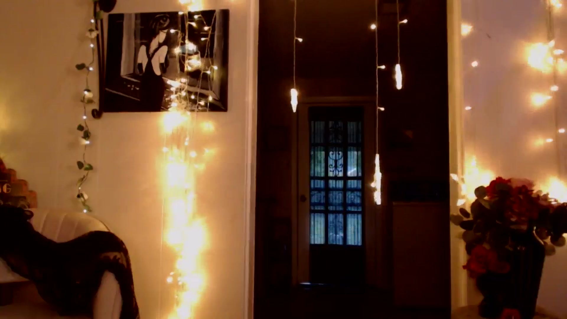 Gallery image thumbnail from MochaMona's myfreecams stream on, 06/24/2024, 11:44 image 15 of 20