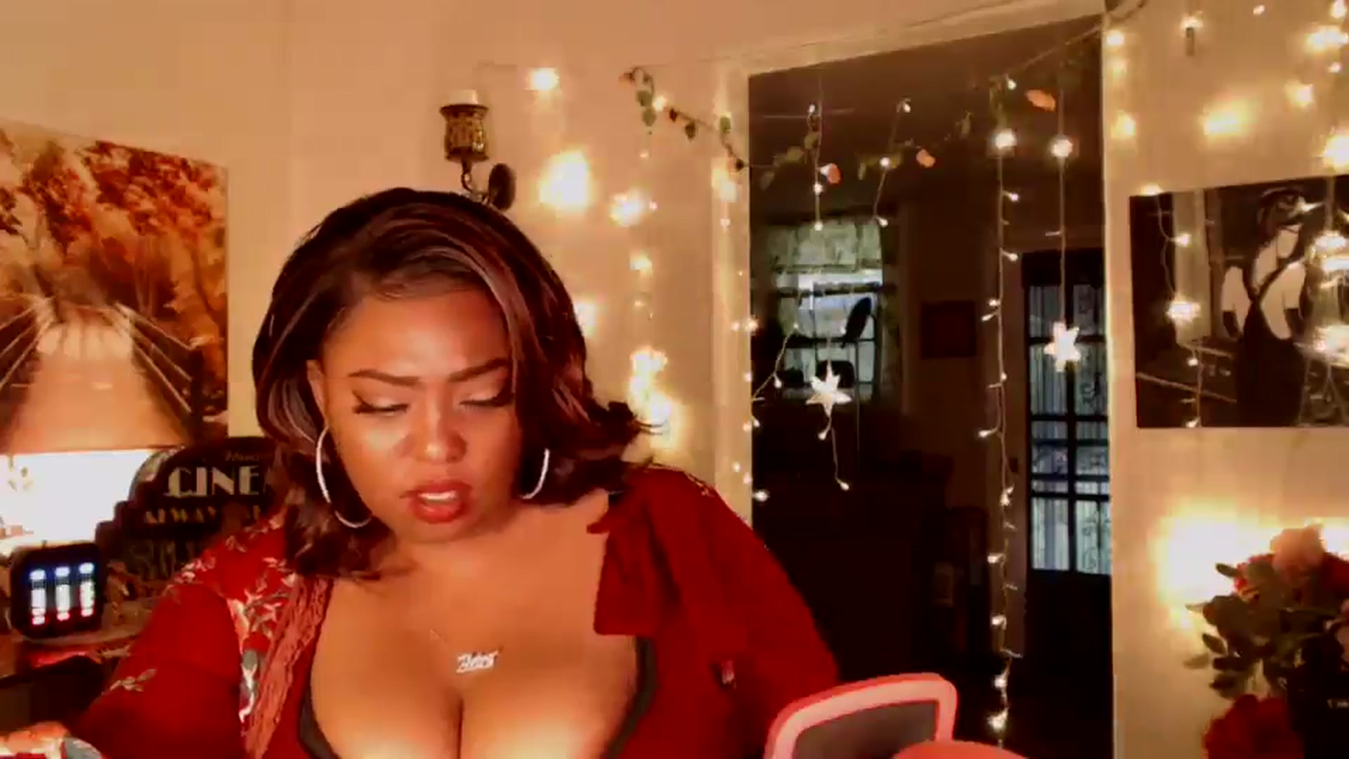 Gallery image thumbnail from MochaMona's myfreecams stream on, 08/05/2024, 12:02 image 18 of 20