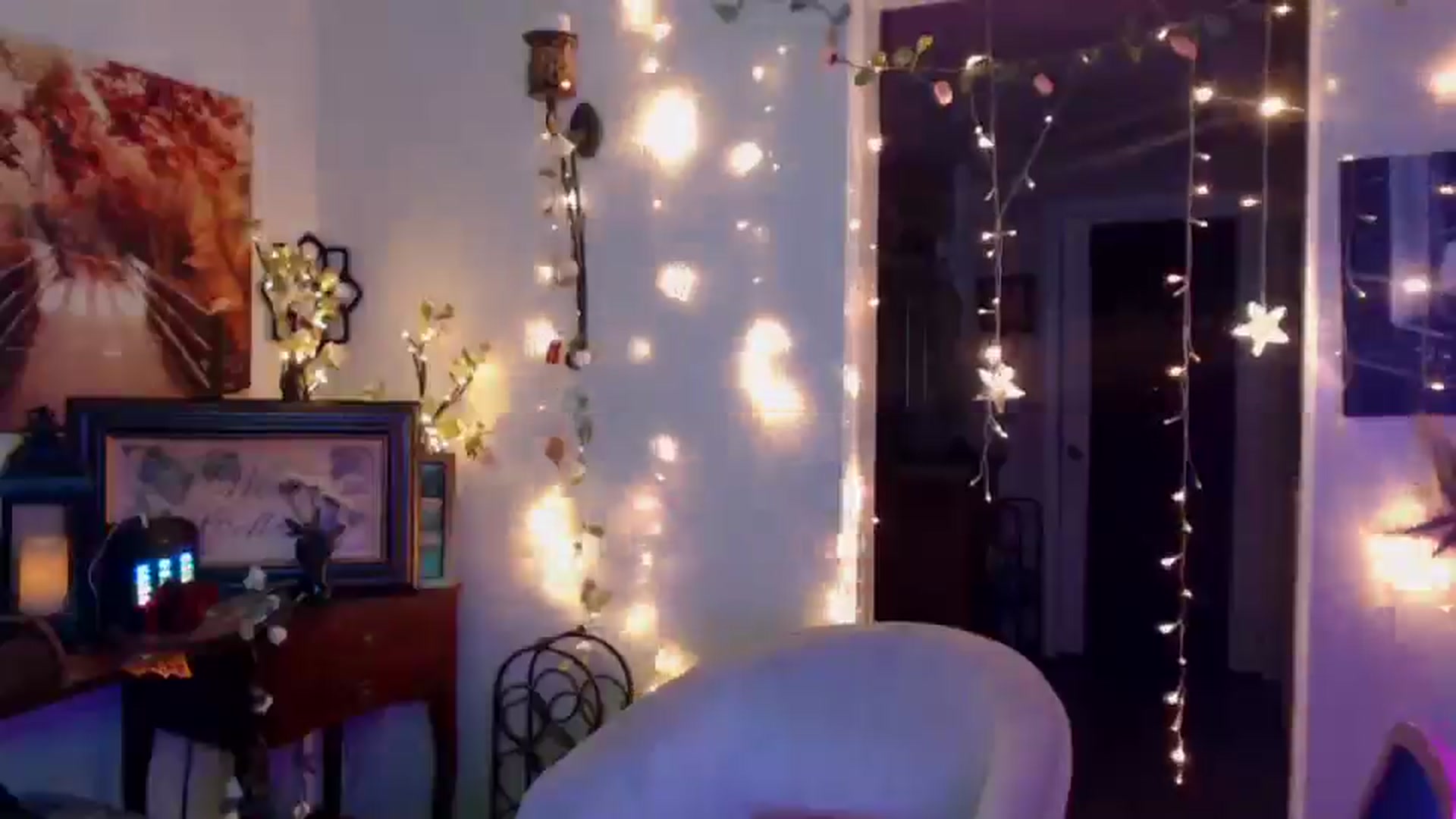 Gallery image thumbnail from MochaMona's myfreecams stream on, 10/01/2024, 09:22 image 6 of 20