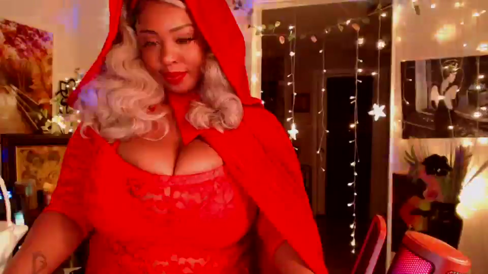 Gallery image thumbnail from MochaMona's myfreecams stream on, 10/30/2024, 08:36 image 17 of 20