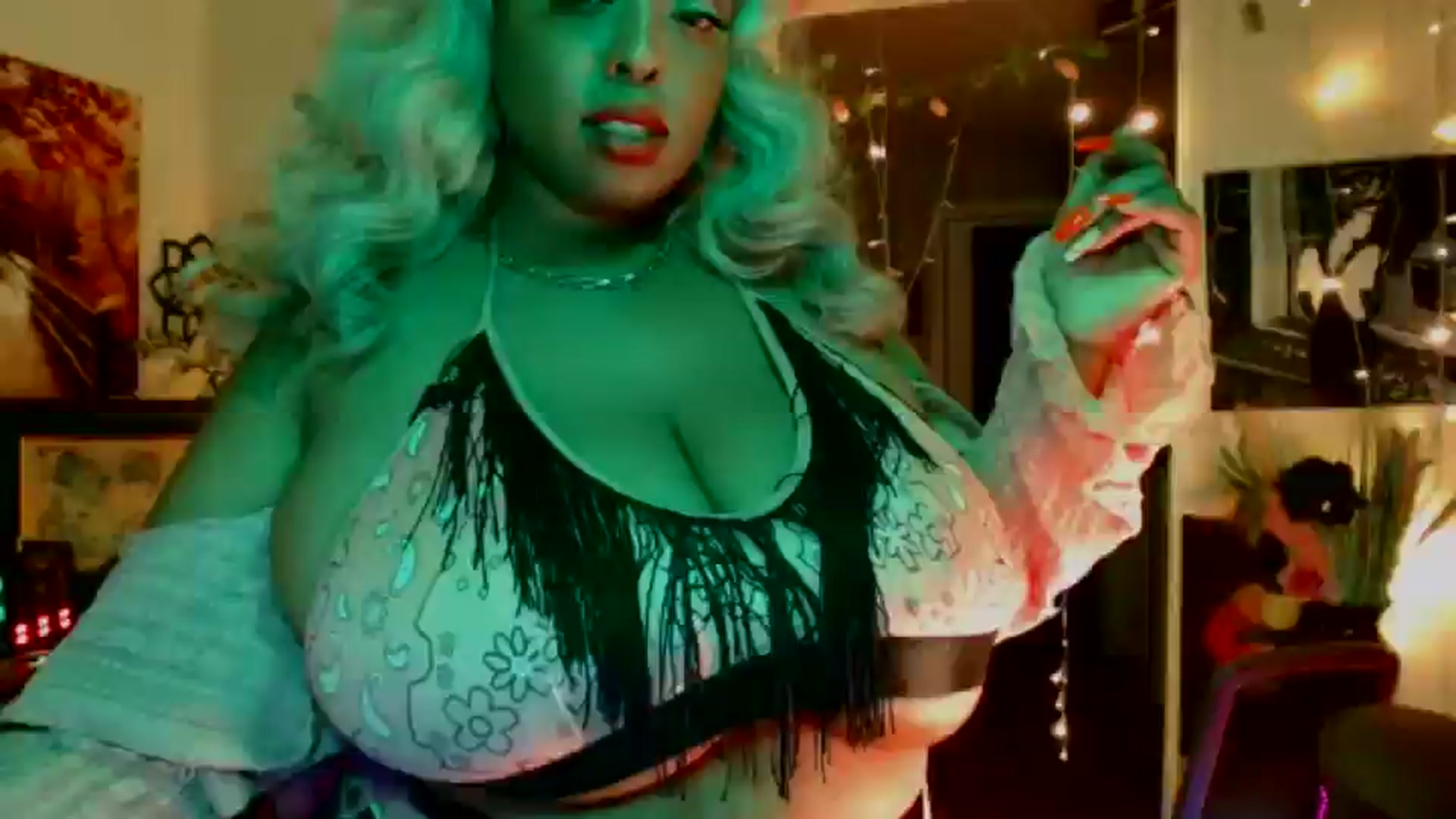 Gallery image thumbnail from MochaMona's myfreecams stream on, 10/31/2024, 11:16 image 18 of 20
