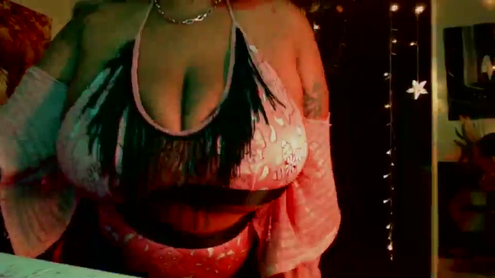 Gallery image thumbnail from MochaMona's myfreecams stream on, 10/31/2024, 11:16 image 2 of 20