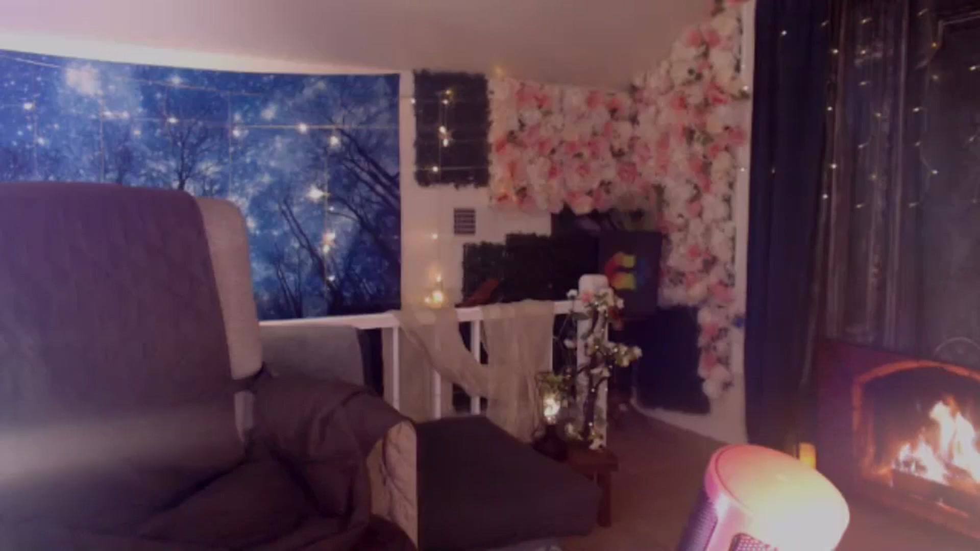 Gallery image thumbnail from MochaMona's myfreecams stream on, 03/29/2025, 10:58 image 8 of 20