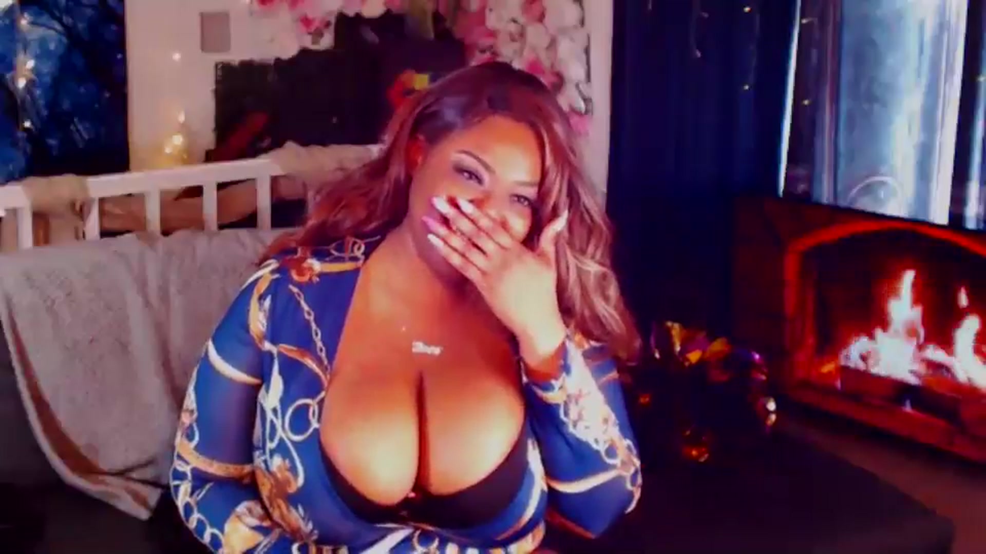 Gallery image thumbnail from MochaMona's myfreecams stream on, 04/19/2025, 15:30 image 17 of 20
