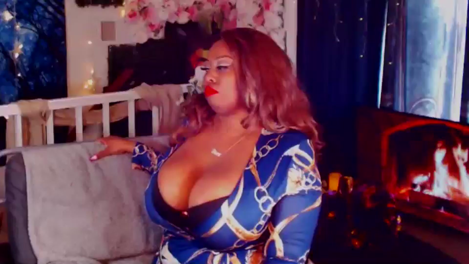 Gallery image thumbnail from MochaMona's myfreecams stream on, 04/19/2025, 15:30 image 6 of 20