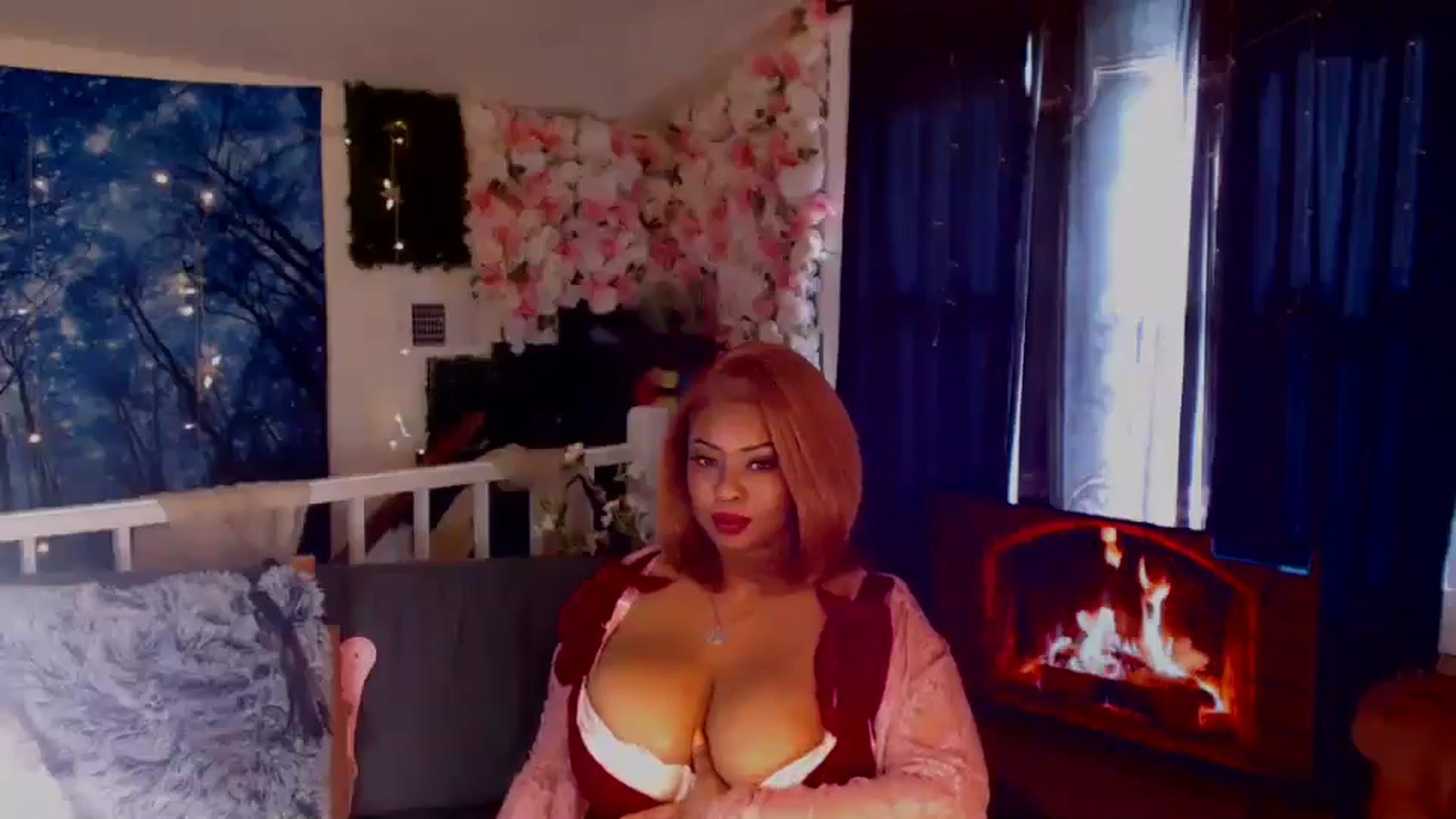 Gallery image thumbnail from MochaMona's myfreecams stream on, 04/29/2025, 14:11 image 6 of 20