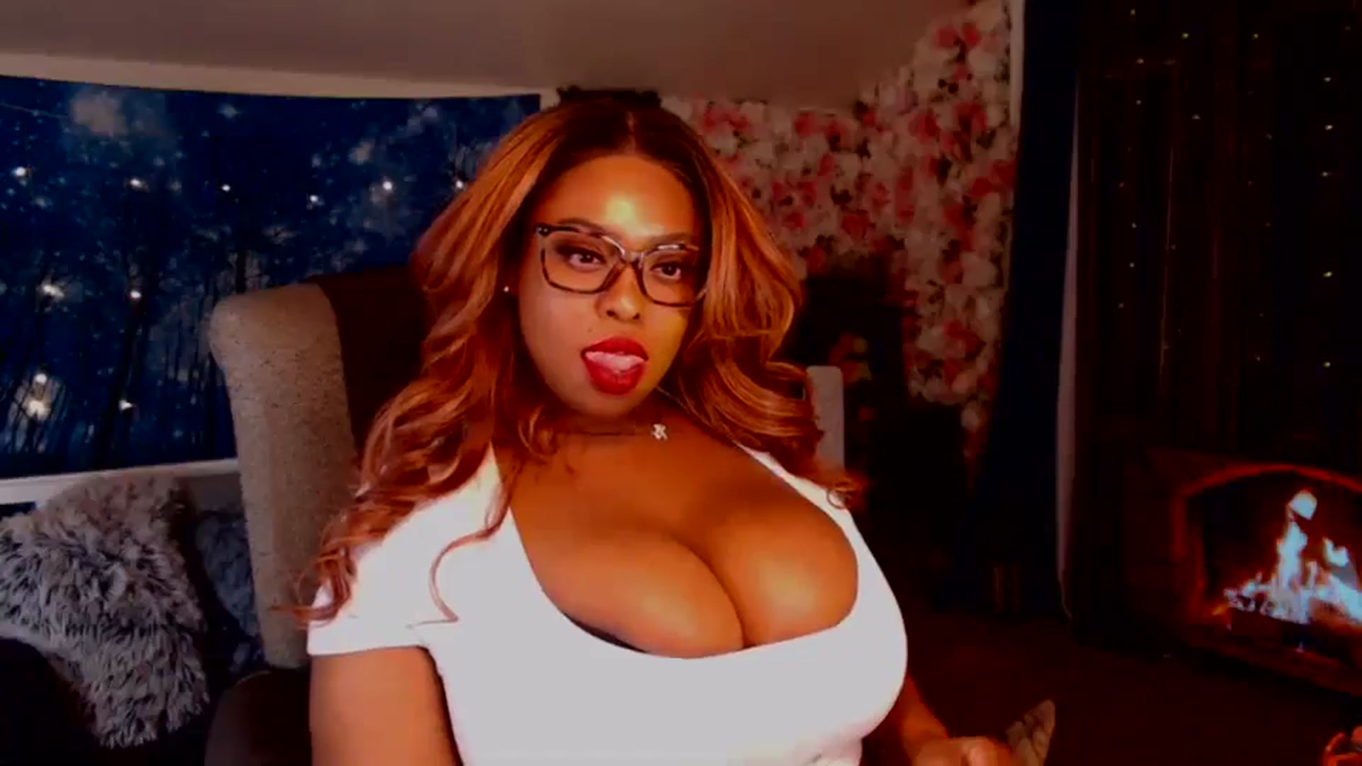 Gallery image thumbnail from MochaMona's myfreecams stream on, 05/12/2025, 01:23 image 20 of 20
