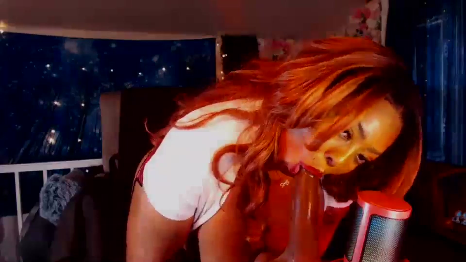 Gallery image thumbnail from MochaMona's myfreecams stream on, 05/12/2025, 12:46 image 19 of 20