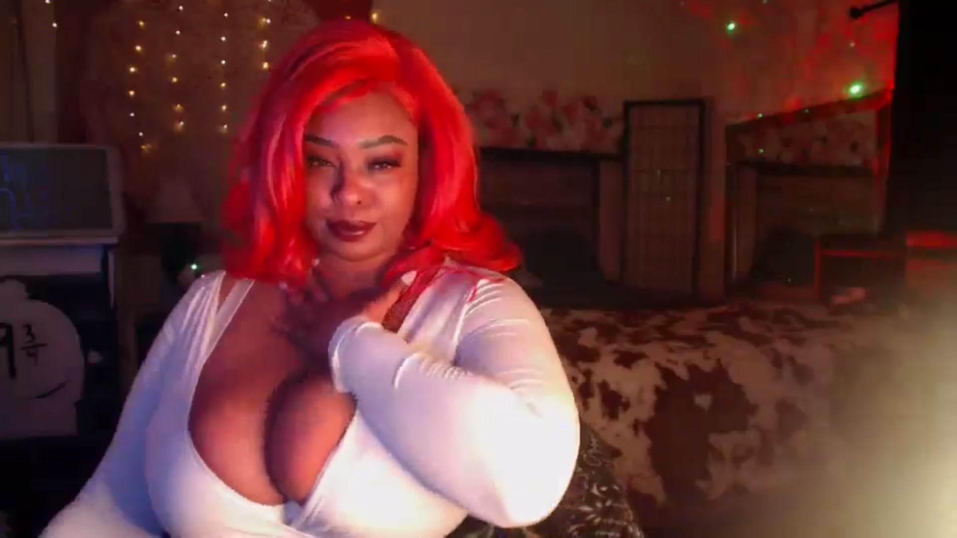 Gallery image thumbnail from MochaMona's myfreecams stream on, 08/08/2025, 08:10 image 4 of 20