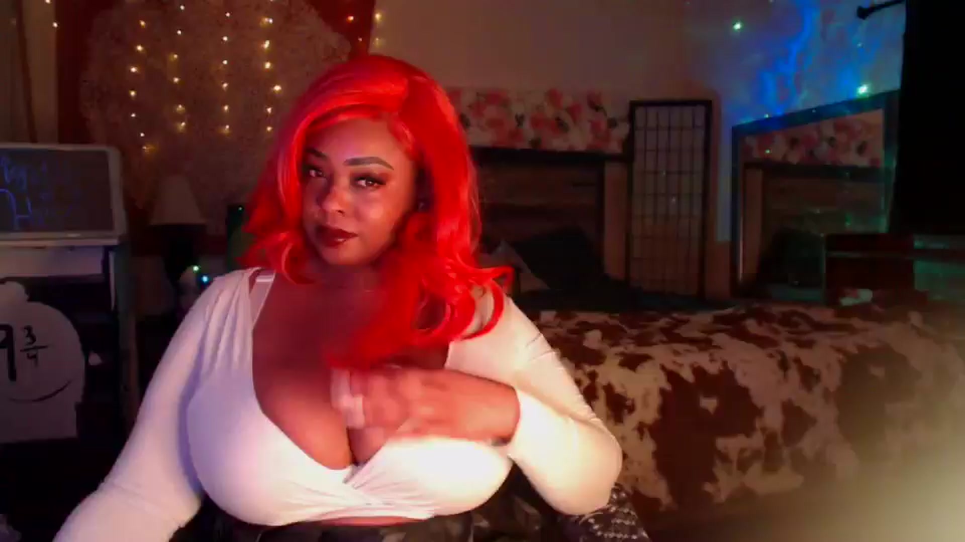 Gallery image thumbnail from MochaMona's myfreecams stream on, 08/08/2025, 08:10 image 1 of 20