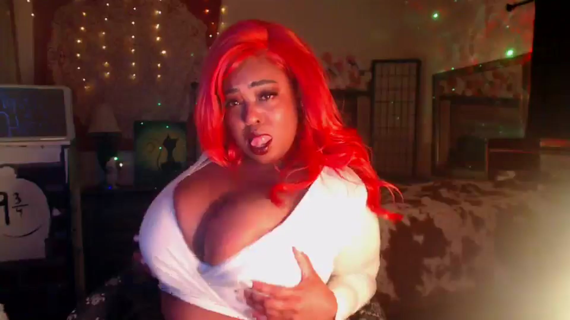 Gallery image thumbnail from MochaMona's myfreecams stream on, 08/08/2025, 08:10 image 3 of 20