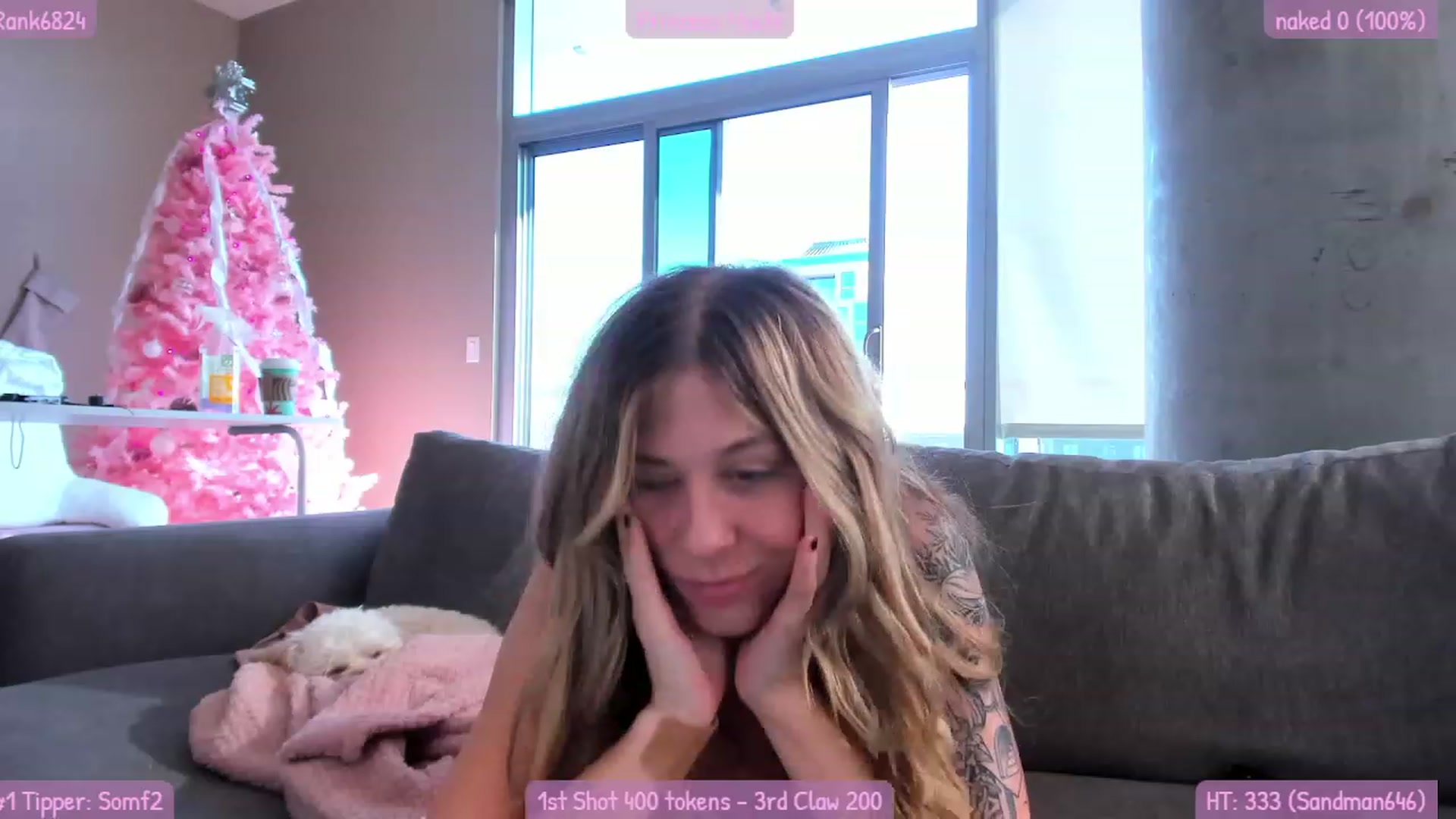Gallery image thumbnail from Mochi's myfreecams stream on, 12/15/2022, 18:27 image 16 of 20