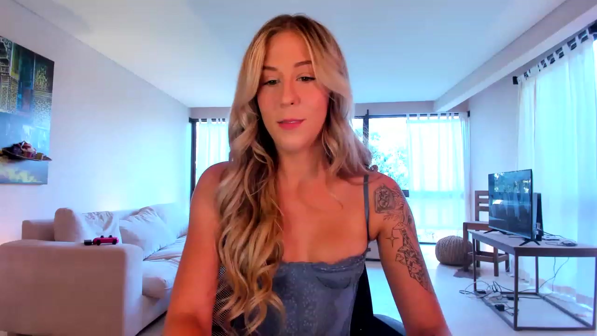 Gallery image thumbnail from Mochi's myfreecams stream on, 03/16/2023, 22:34 image 20 of 20