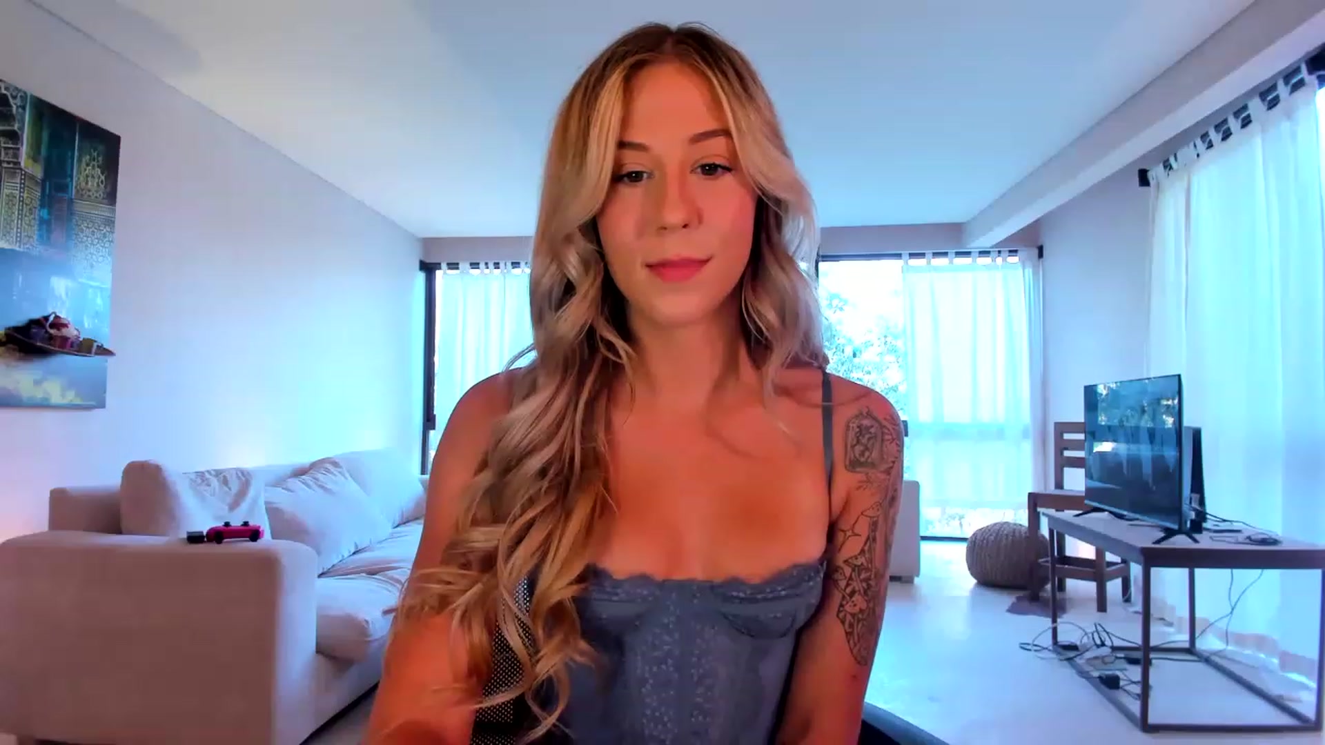 Gallery image thumbnail from Mochi's myfreecams stream on, 03/16/2023, 22:34 image 19 of 20