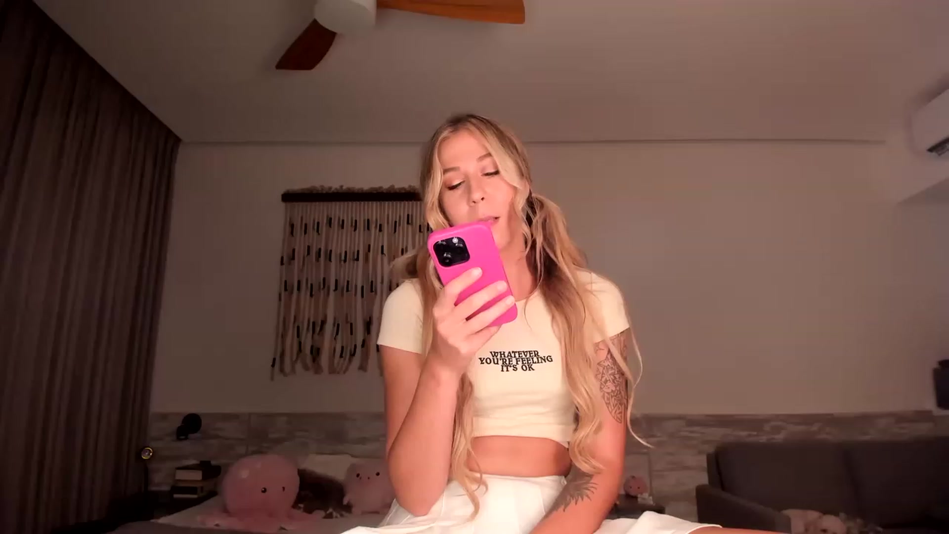 Gallery image thumbnail from Mochi's myfreecams stream on, 05/07/2023, 05:38 image 7 of 20