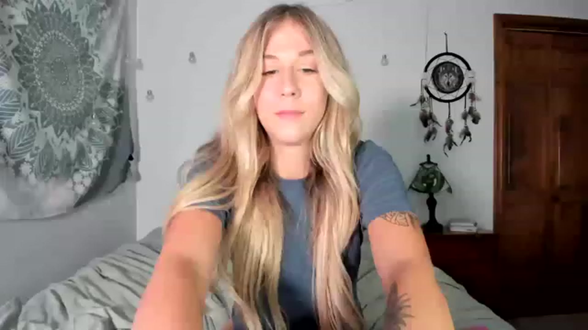 Gallery image thumbnail from Mochi's myfreecams stream on, 06/20/2023, 21:13 image 14 of 20
