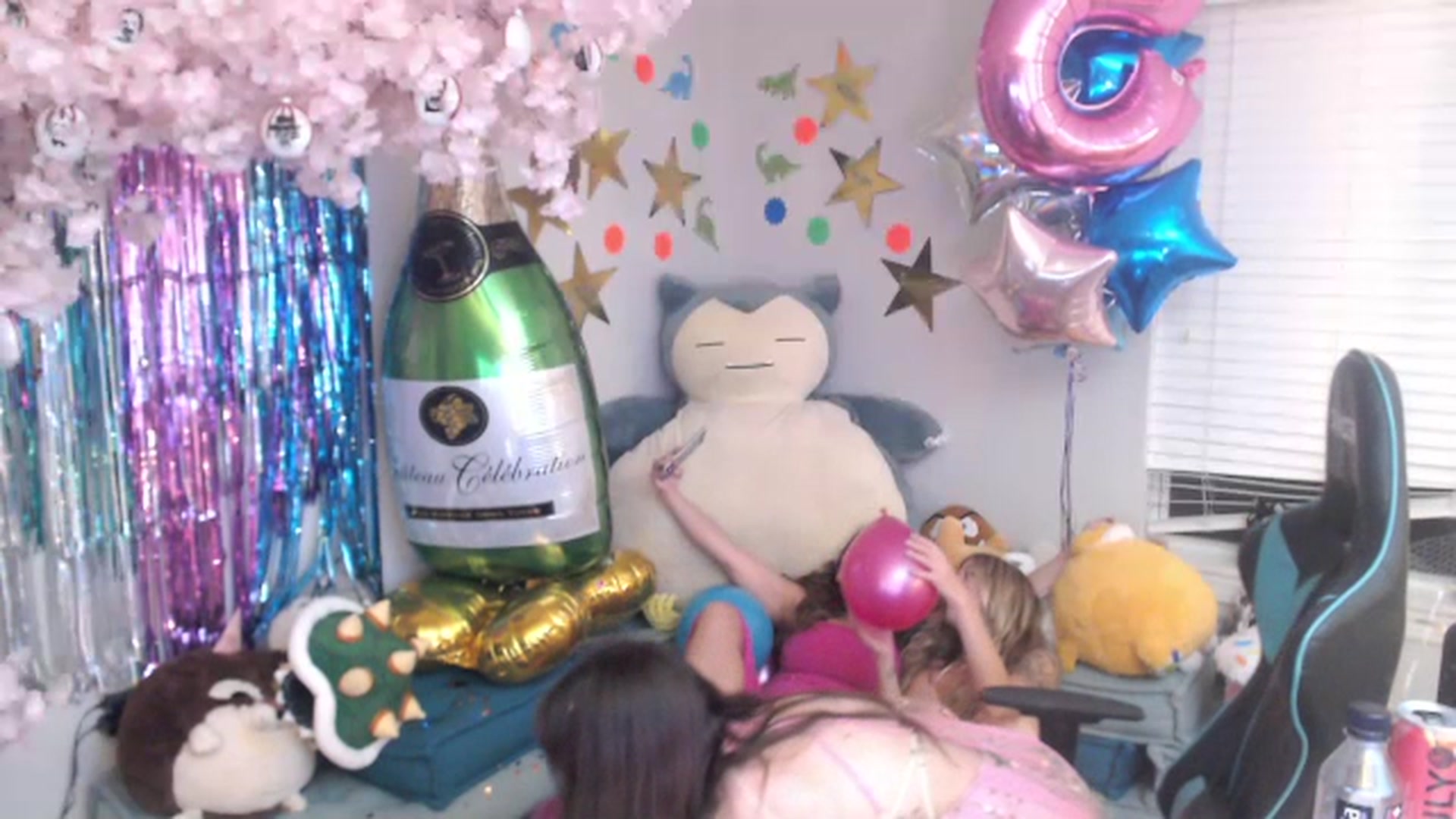 Gallery image thumbnail from Mochi's myfreecams stream on, 07/01/2023, 04:47 image 17 of 20