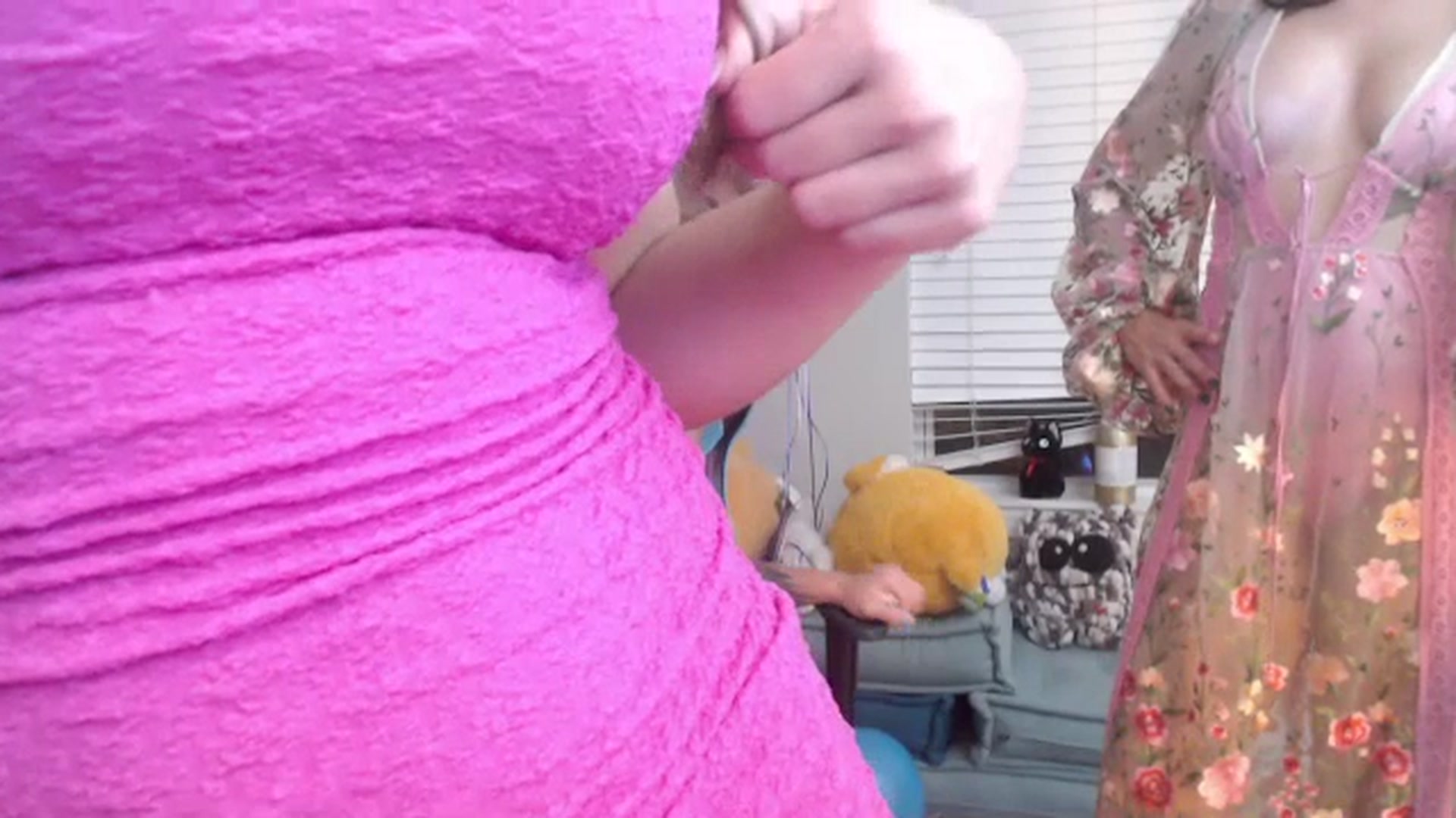 Gallery image thumbnail from Mochi's myfreecams stream on, 07/01/2023, 04:47 image 10 of 20