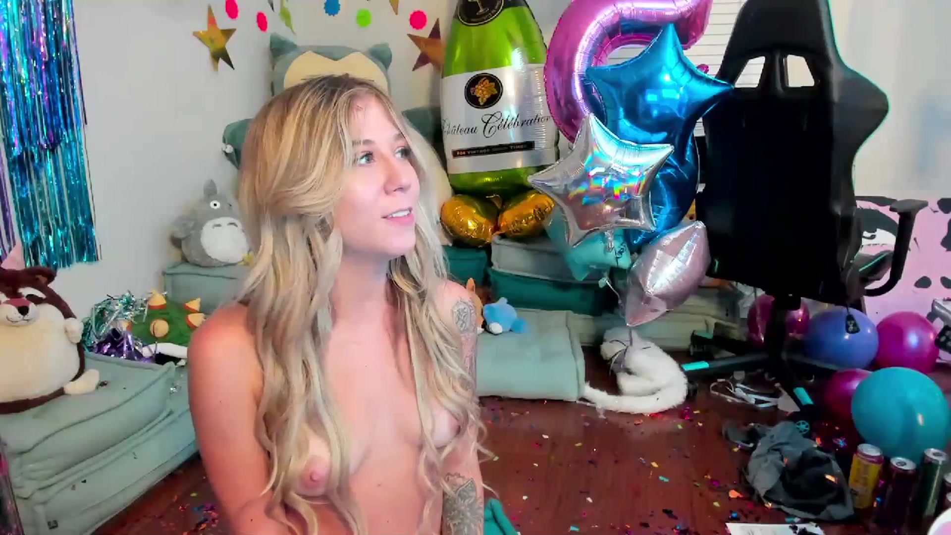 Gallery image thumbnail from Mochi's myfreecams stream on, 07/02/2023, 05:51 image 15 of 20
