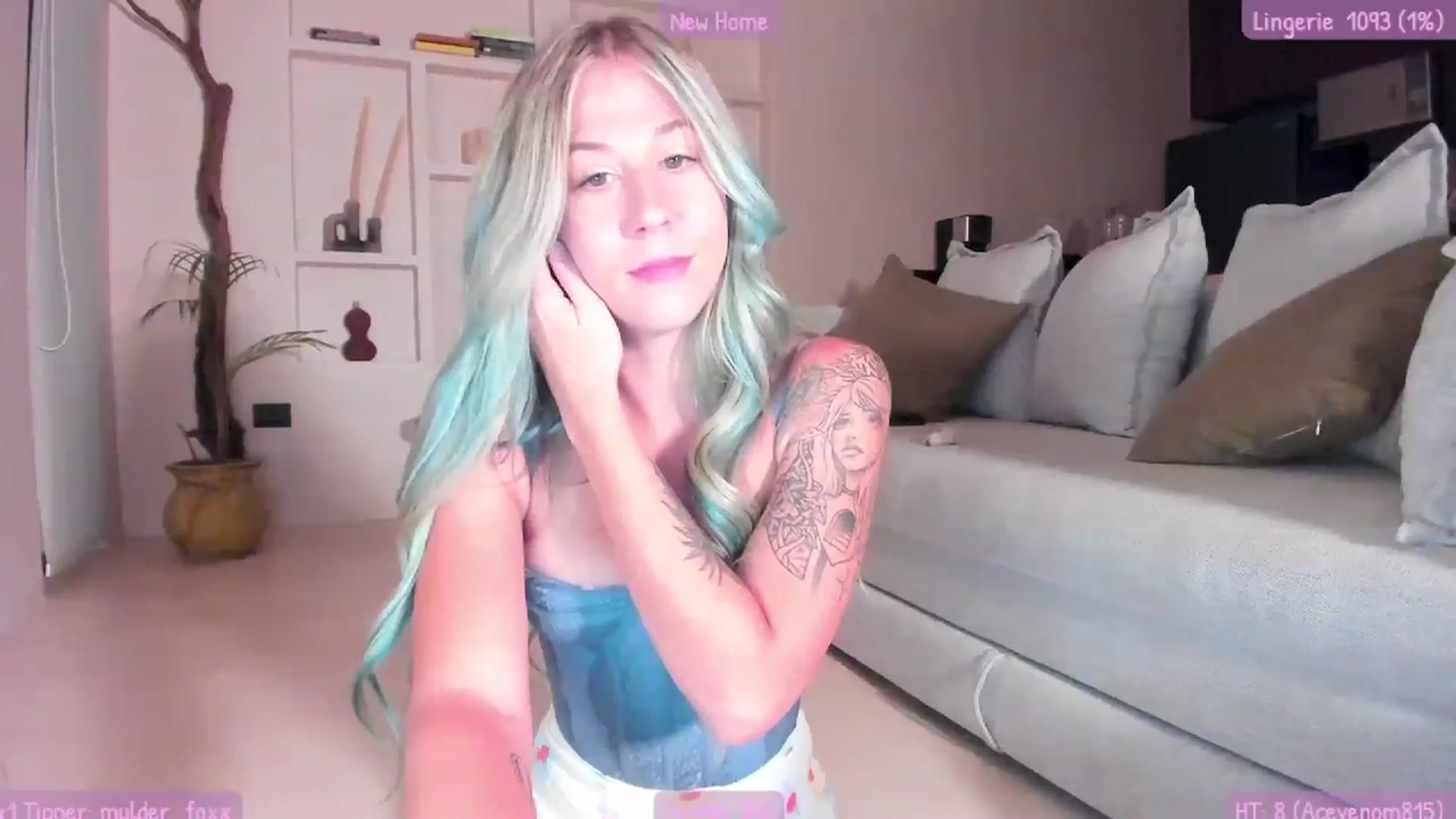 Gallery image thumbnail from Mochi's myfreecams stream on, 08/09/2023, 04:08 image 5 of 20