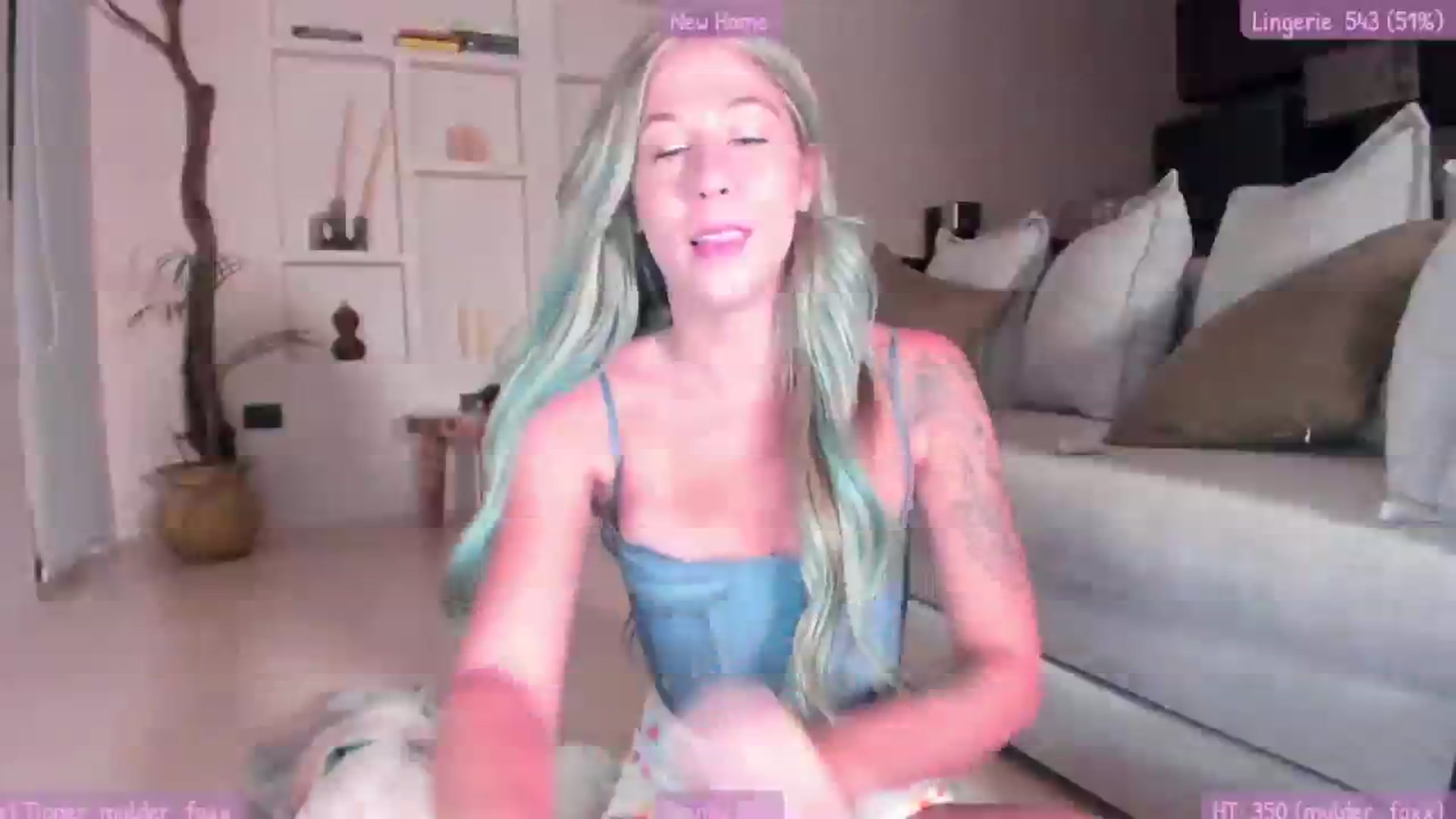 Gallery image thumbnail from Mochi's myfreecams stream on, 08/09/2023, 04:08 image 16 of 20