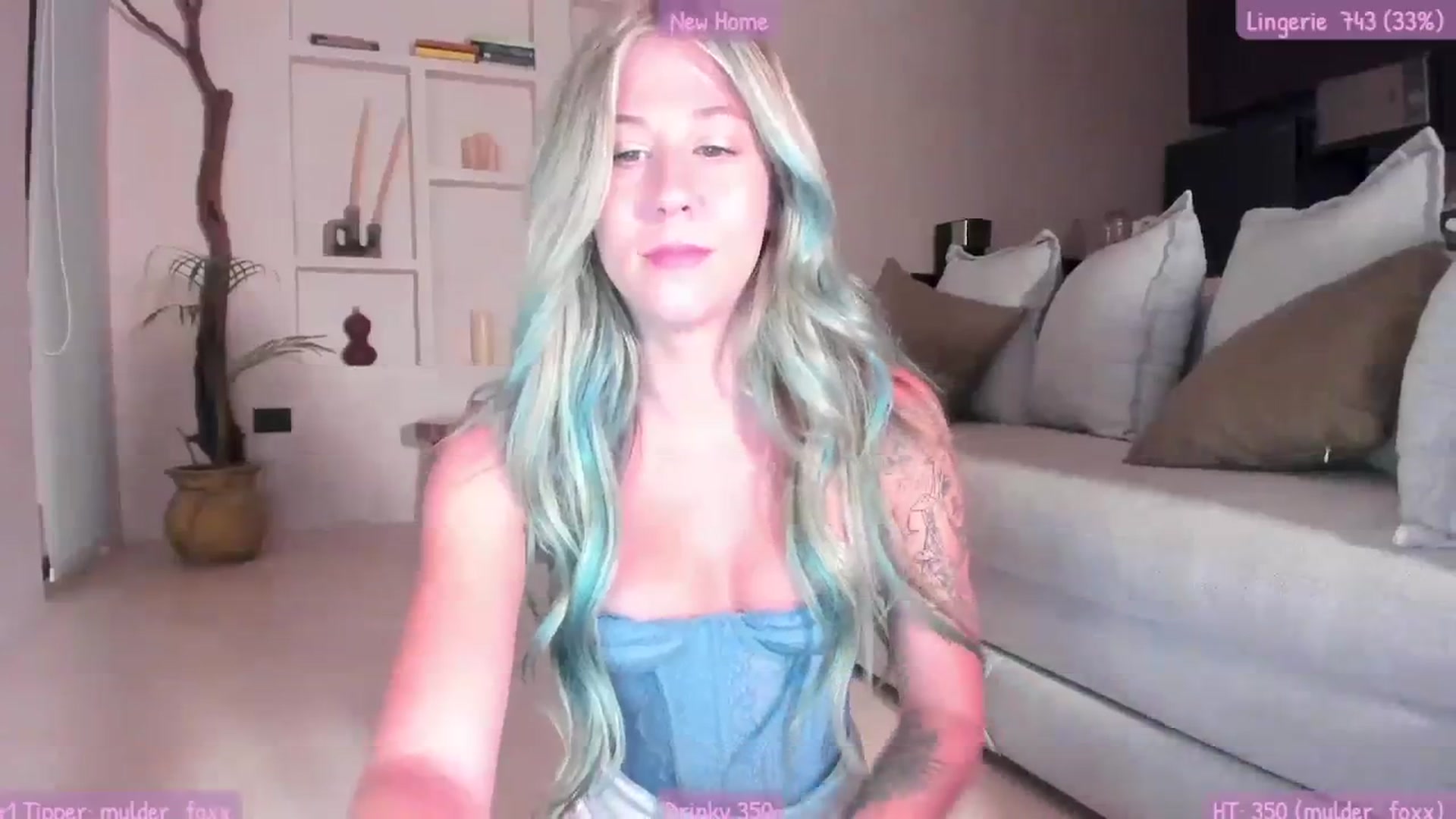 Gallery image thumbnail from Mochi's myfreecams stream on, 08/09/2023, 04:08 image 9 of 20