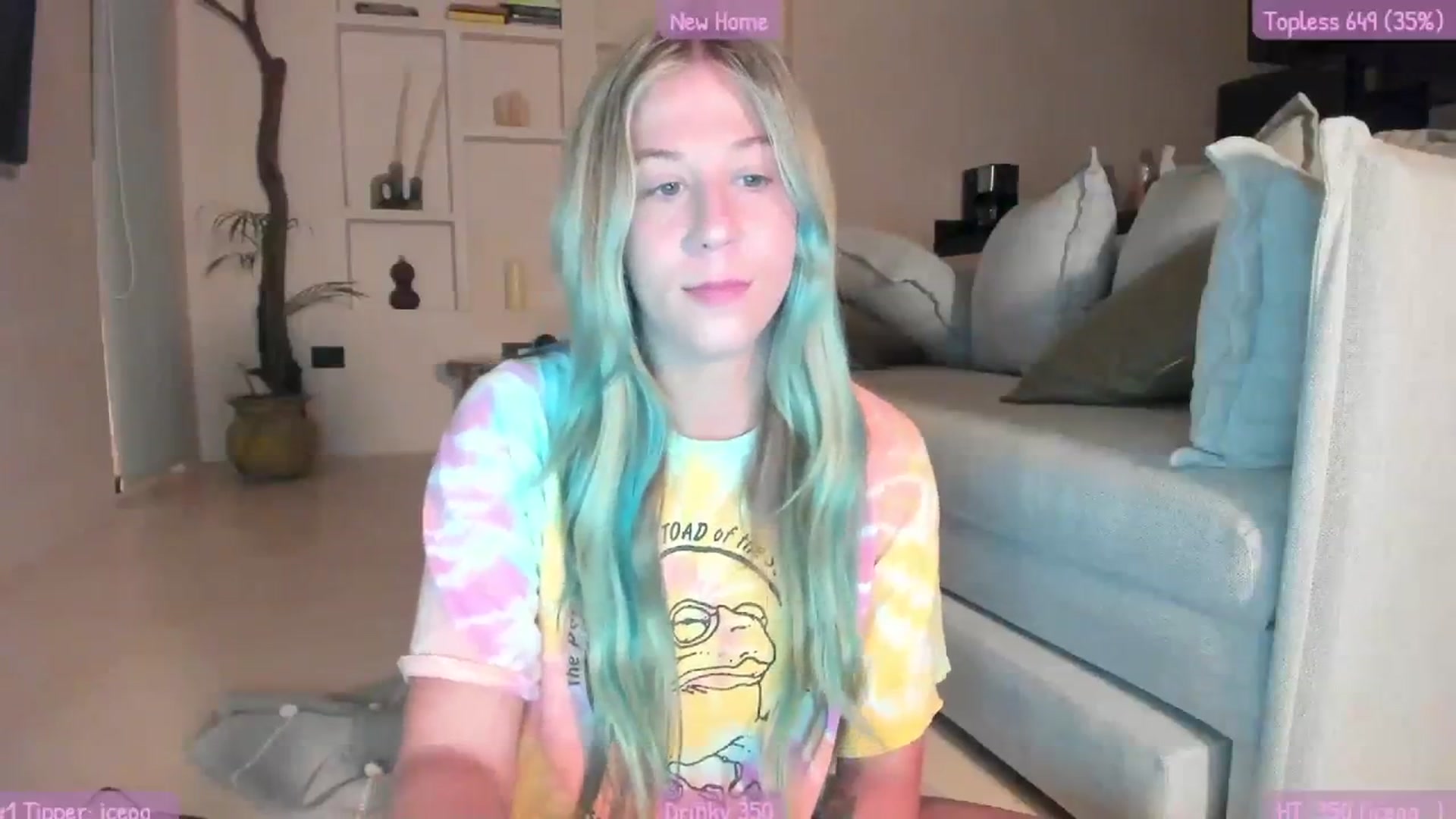 Gallery image thumbnail from Mochi's myfreecams stream on, 08/10/2023, 01:37 image 9 of 20