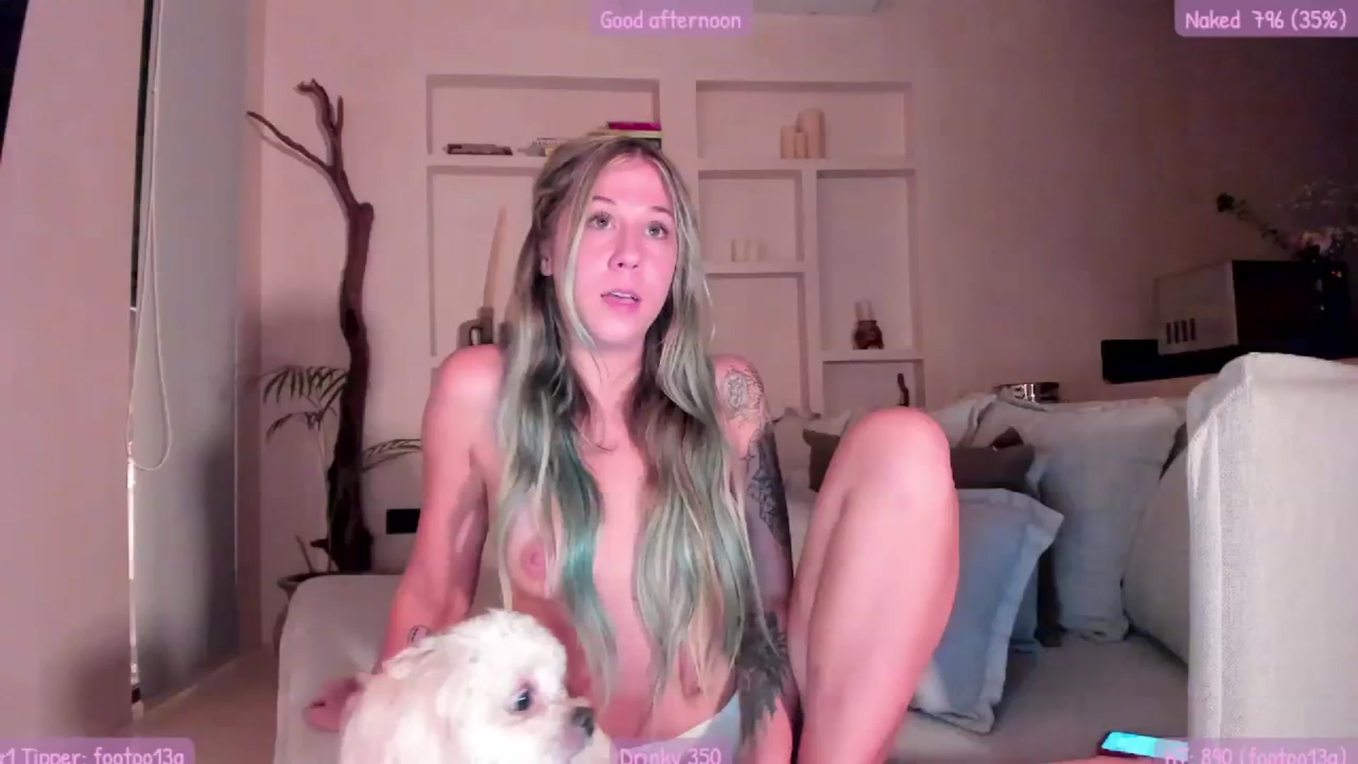 Gallery image thumbnail from Mochi's myfreecams stream on, 08/16/2023, 03:28 image 17 of 20