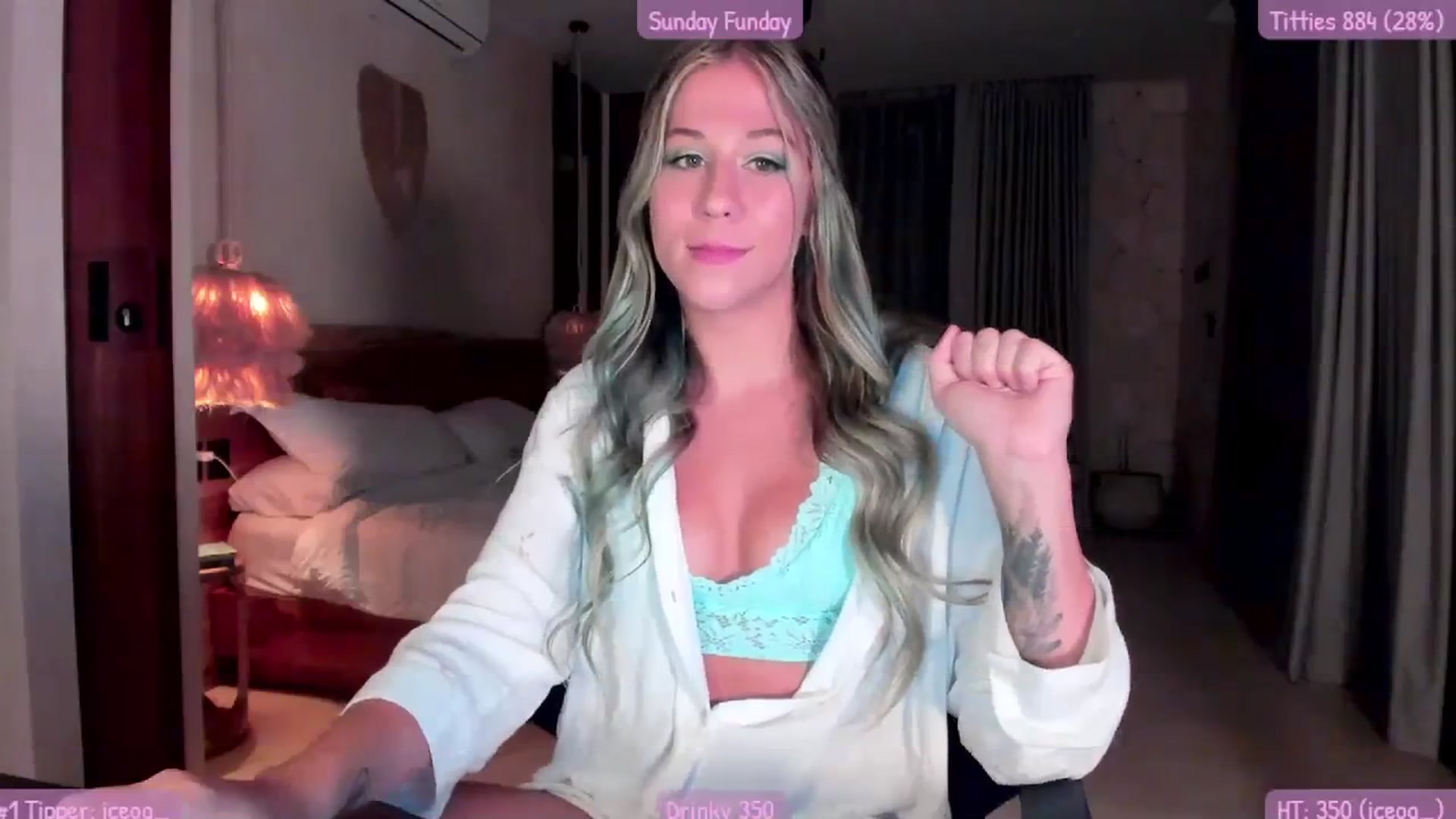 Gallery image thumbnail from Mochi's myfreecams stream on, 08/21/2023, 03:17 image 5 of 20