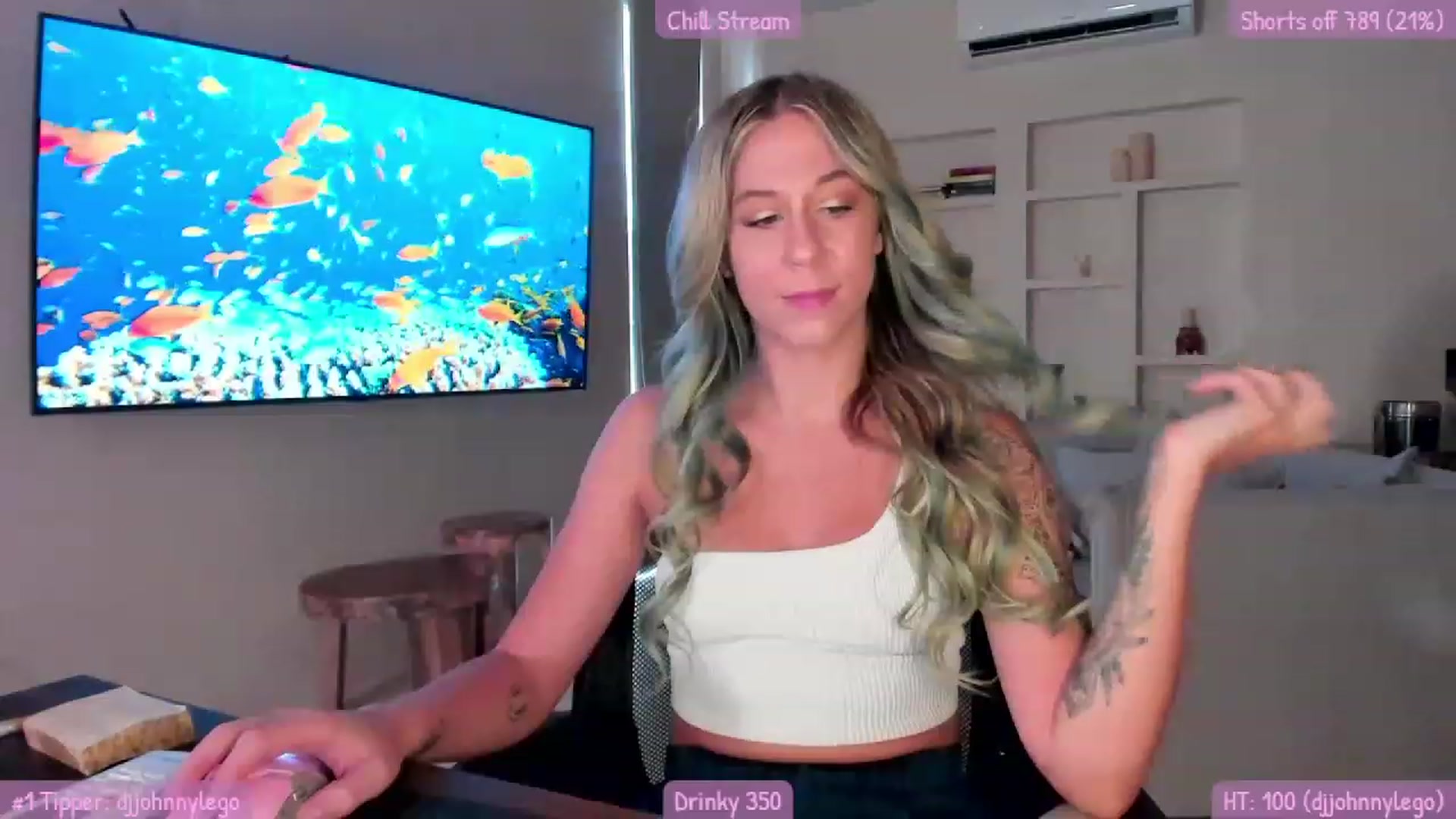 Gallery image thumbnail from Mochi's myfreecams stream on, 08/21/2023, 23:02 image 7 of 20