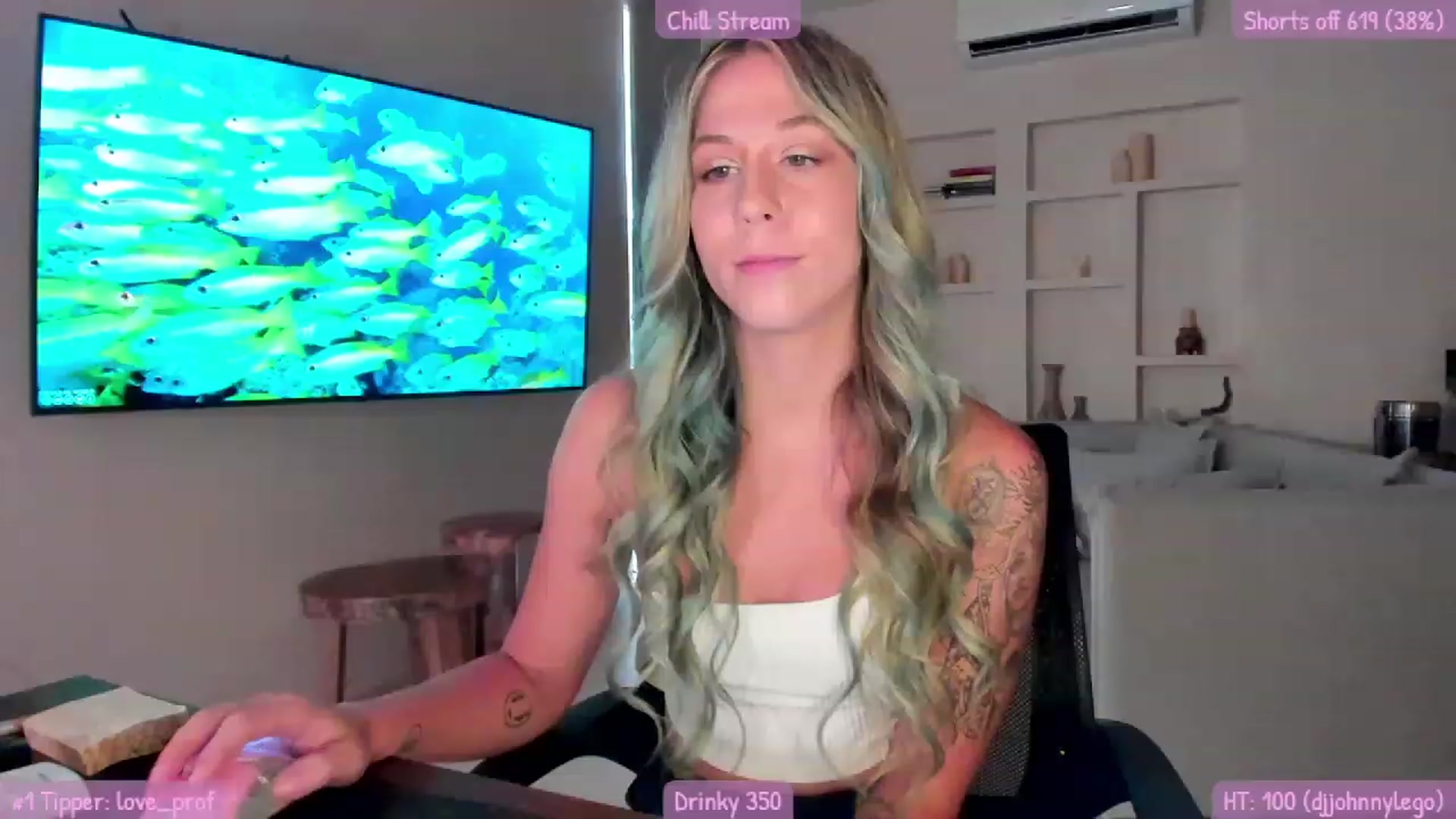 Gallery image thumbnail from Mochi's myfreecams stream on, 08/21/2023, 23:02 image 16 of 20
